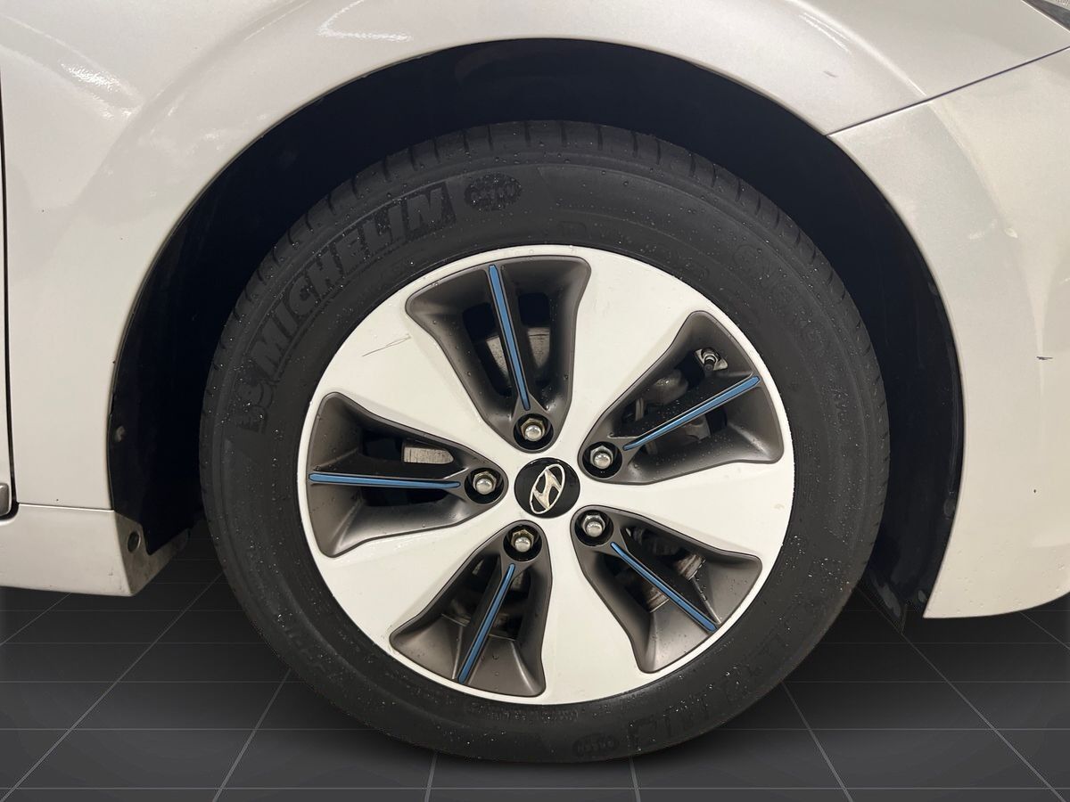 Billede af Hyundai Ioniq 1,6 GDI  Plugin-hybrid Trend plug-in 141HK 5d 6g Aut.