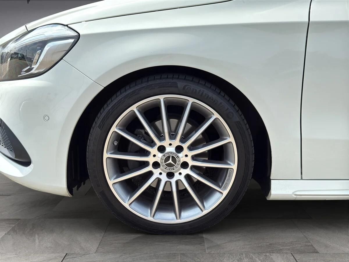 Billede af Mercedes-Benz A200 1,6 Final Edition AMG Line 7G-DCT 156HK 5d 7g Aut.