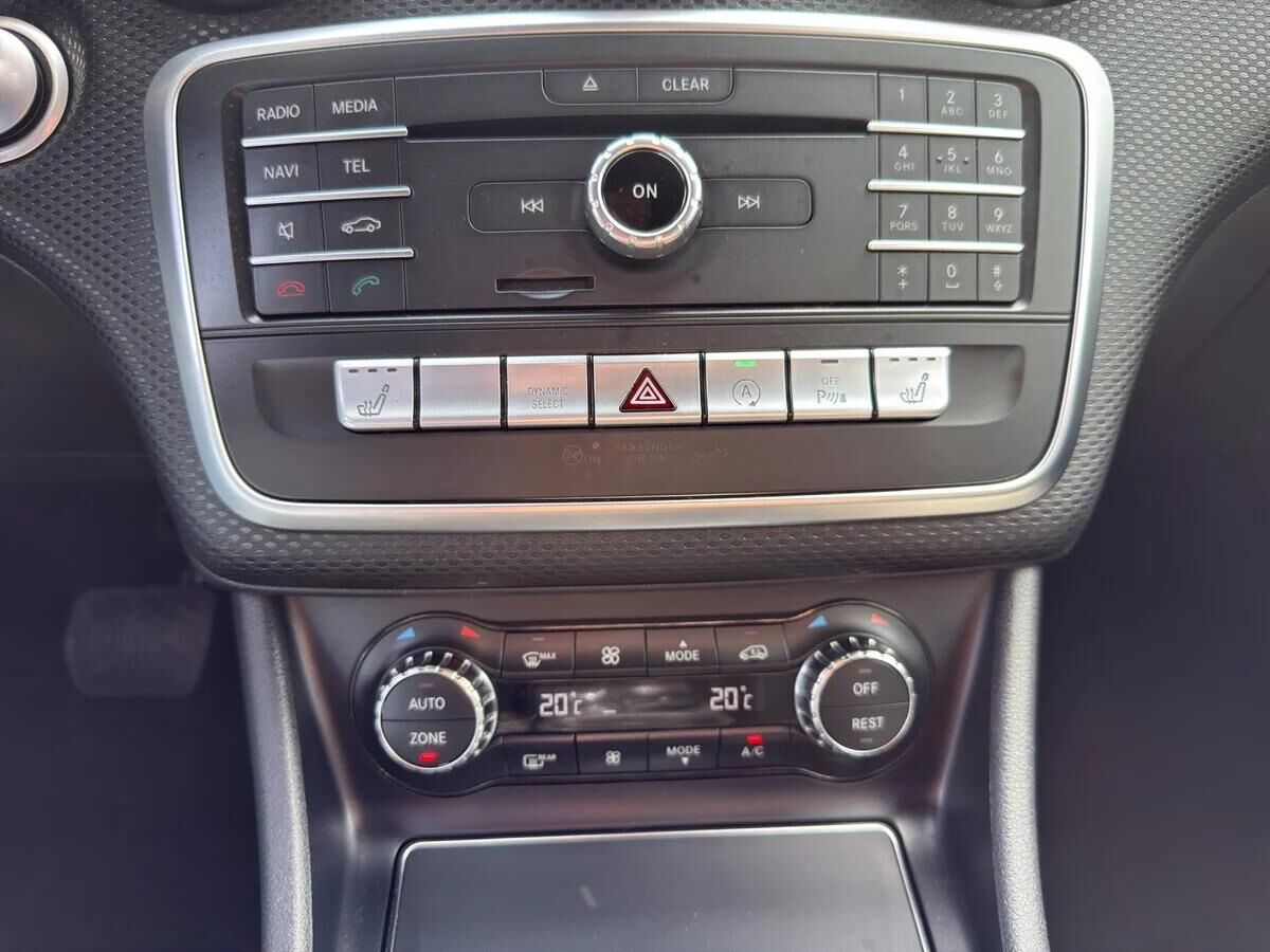 Billede af Mercedes-Benz A200 1,6 Final Edition AMG Line 7G-DCT 156HK 5d 7g Aut.