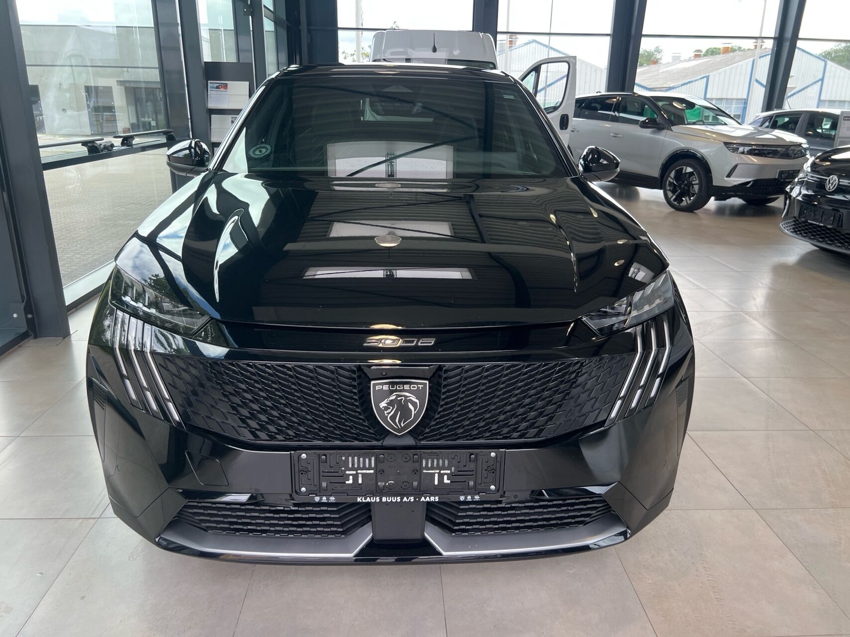 Billede af Peugeot e-3008 EL GT Pack 210HK 5d Aut.