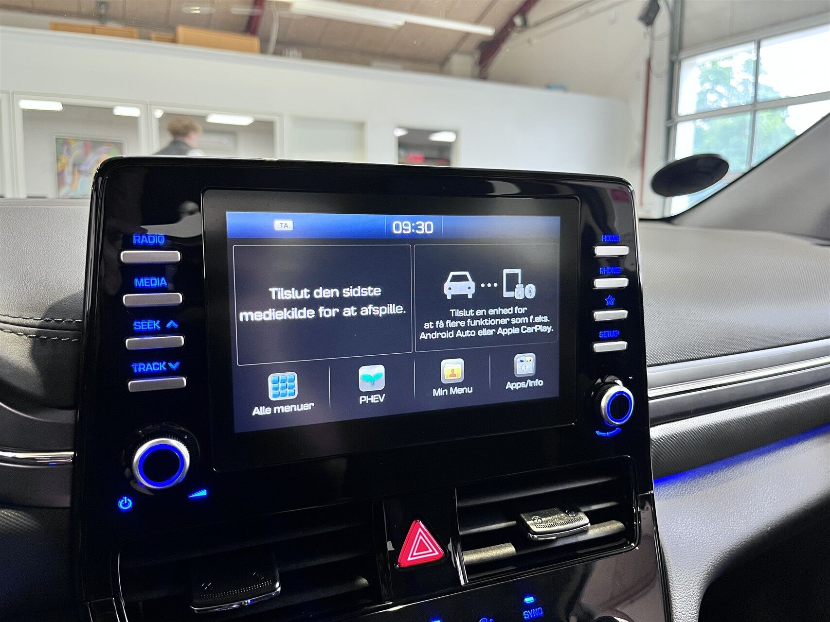 Billede af Hyundai Ioniq 1,6 GDI  Plugin-hybrid Premium plug-in 141HK 5d 6g Aut.