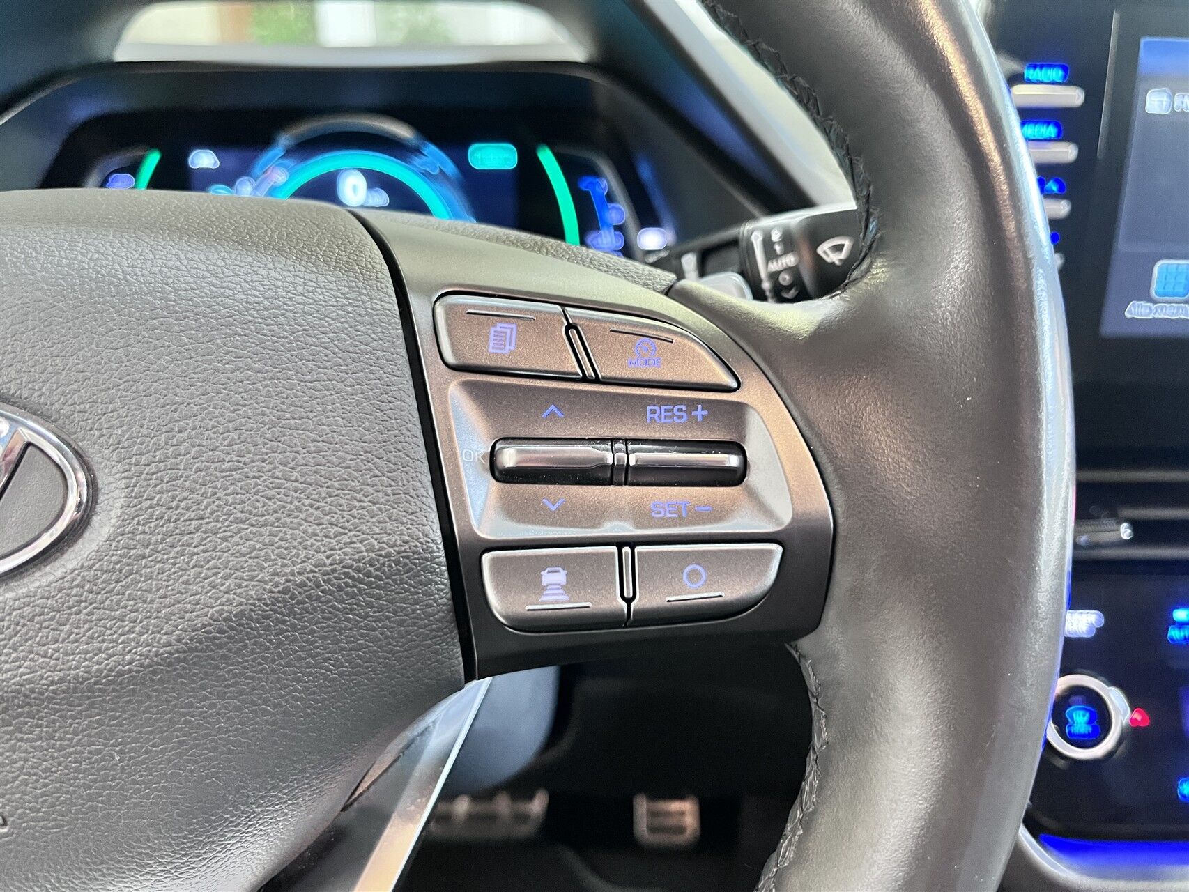 Billede af Hyundai Ioniq 1,6 GDI  Plugin-hybrid Premium plug-in 141HK 5d 6g Aut.