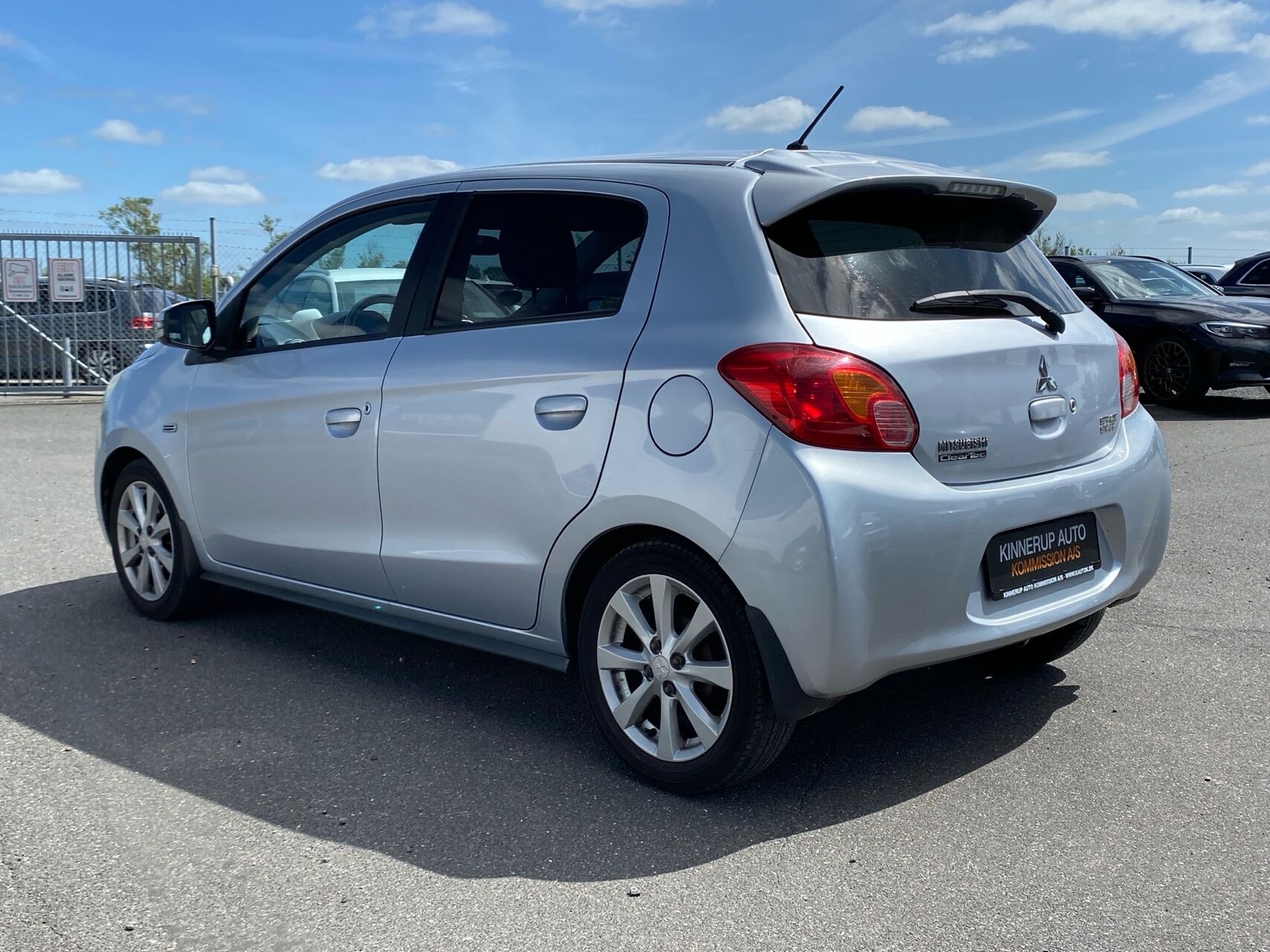 Billede af Mitsubishi Space Star 1,2 Inbeat 80HK 5d