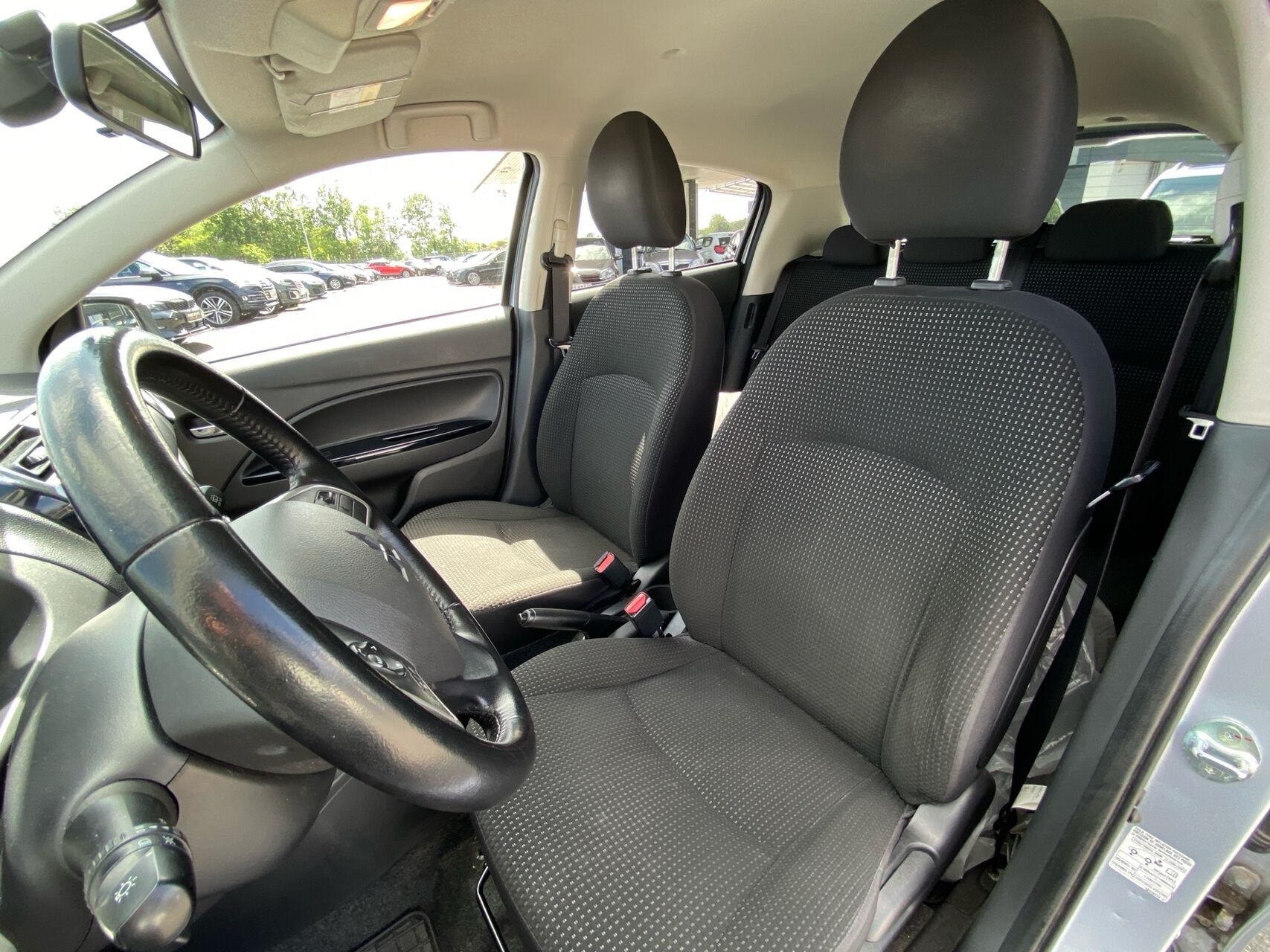 Billede af Mitsubishi Space Star 1,2 Inbeat 80HK 5d