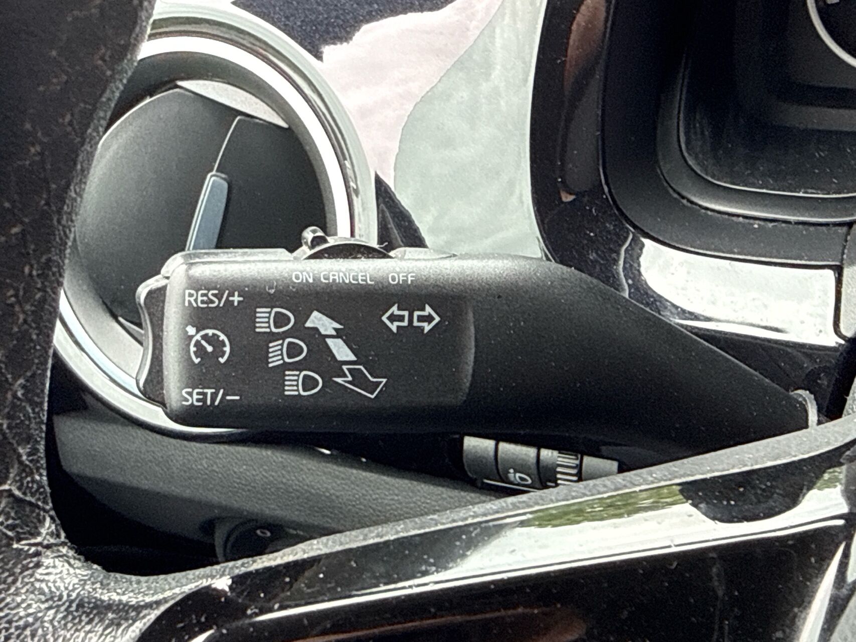 Billede af VW up 1,0 MPI High ASG 75HK 5d Aut.