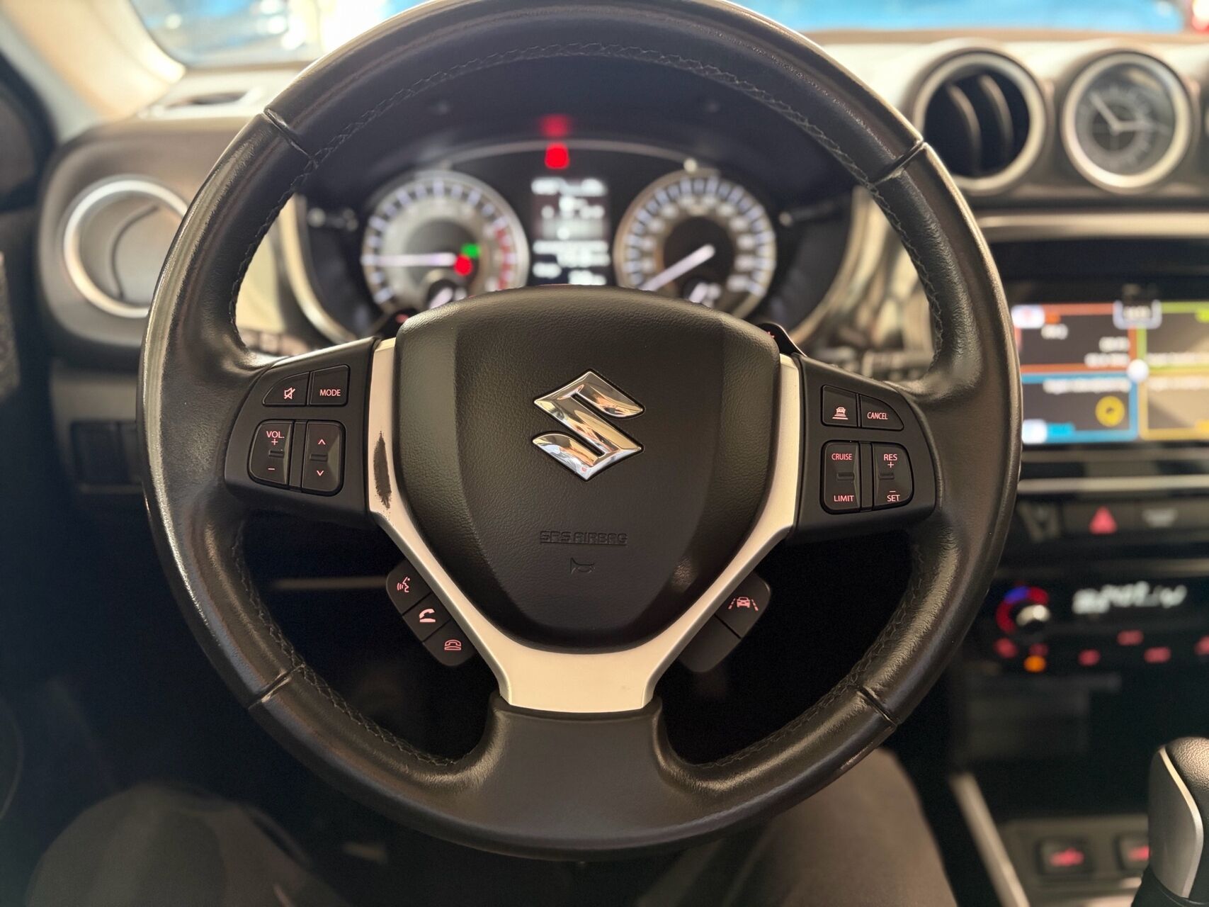 Billede af Suzuki Vitara 1,4 Boosterjet  Mild hybrid Adventure 129HK 5d 6g Aut.