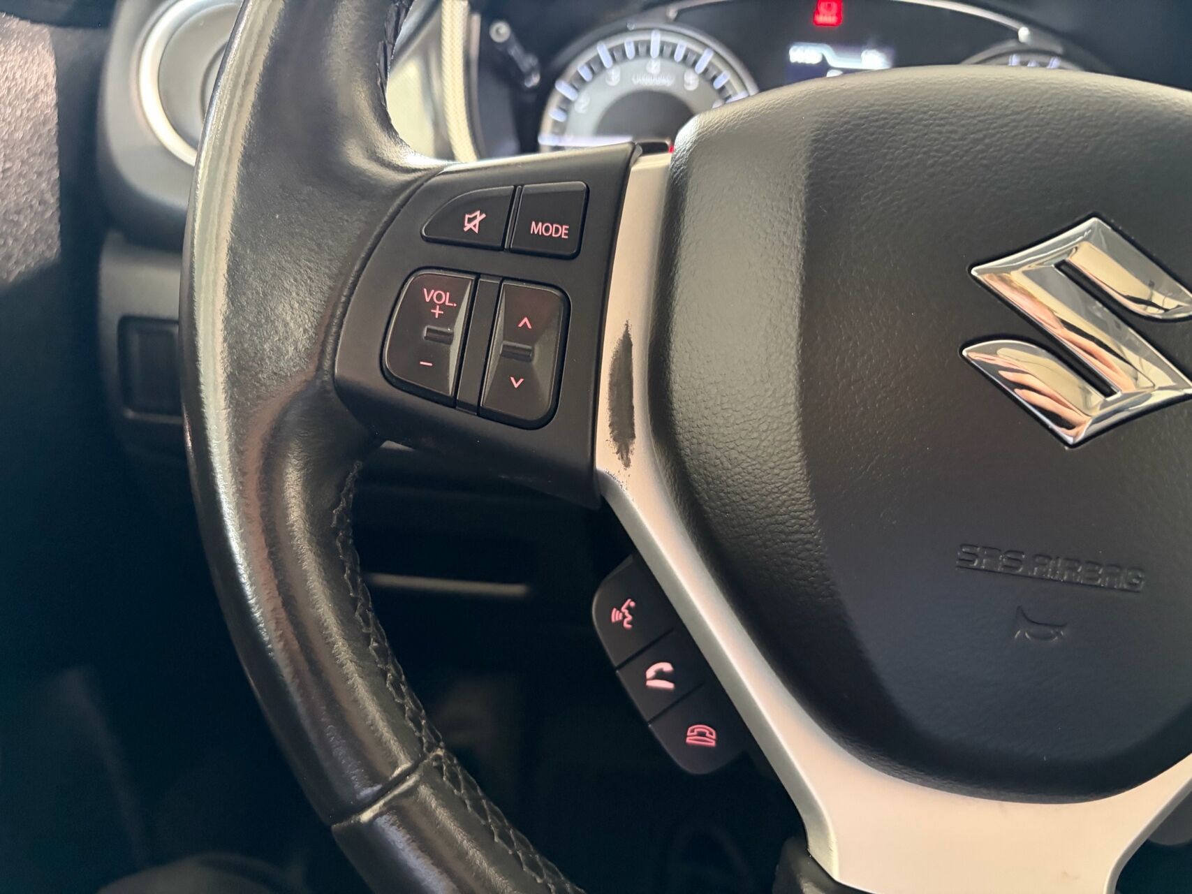 Billede af Suzuki Vitara 1,4 Boosterjet  Mild hybrid Adventure 129HK 5d 6g Aut.