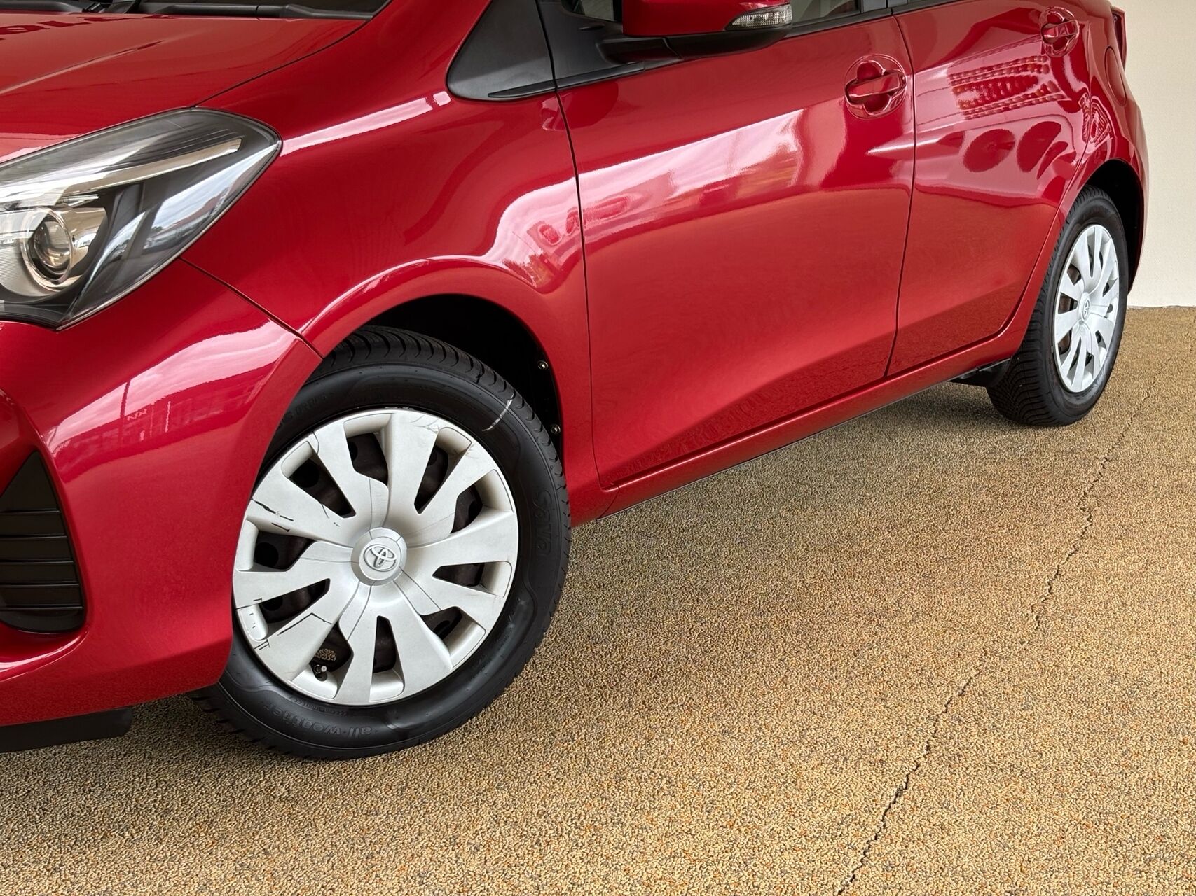 Billede af Toyota Yaris 1,0 VVT-I T2 69HK 5d