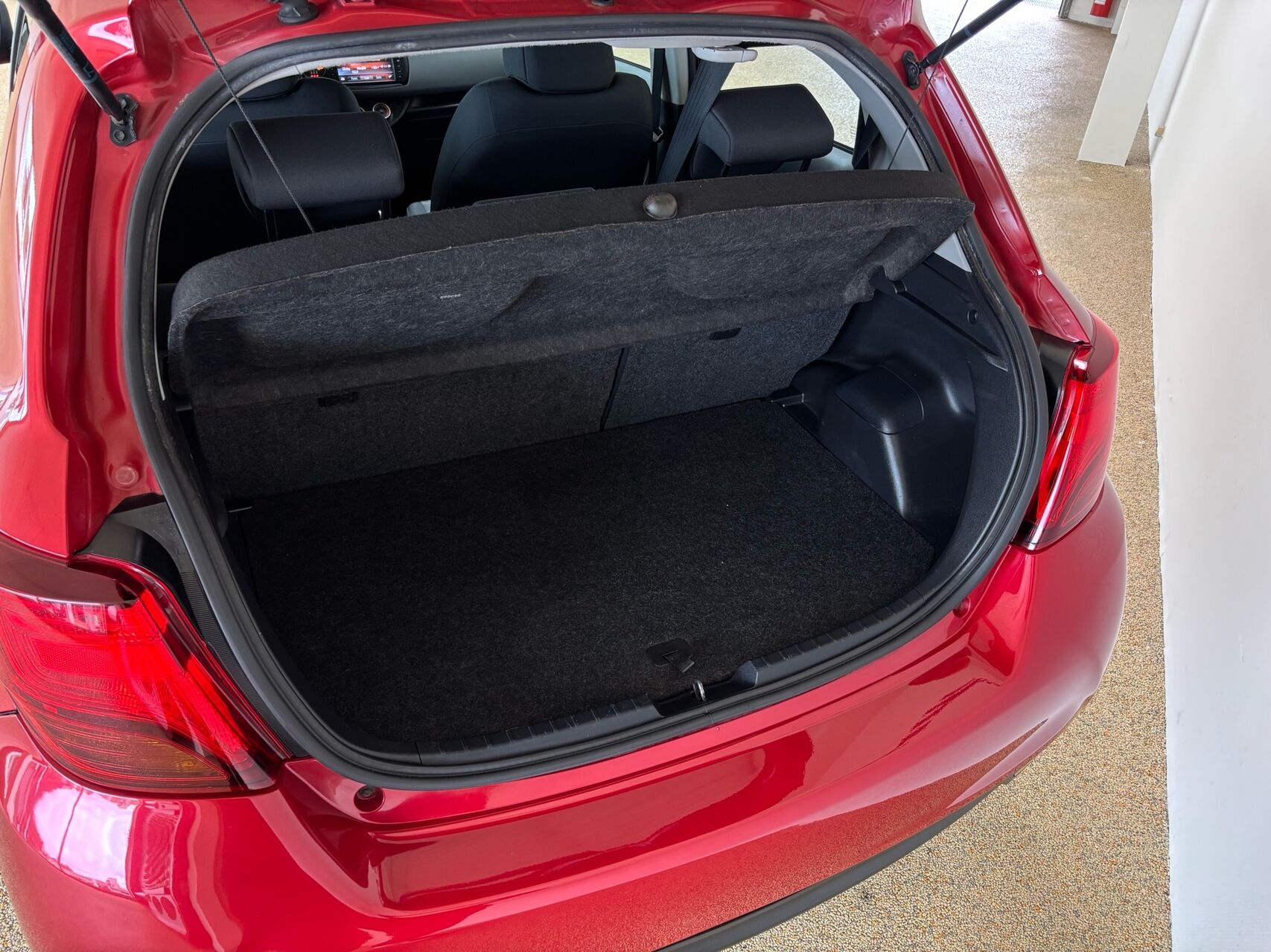 Billede af Toyota Yaris 1,0 VVT-I T2 69HK 5d