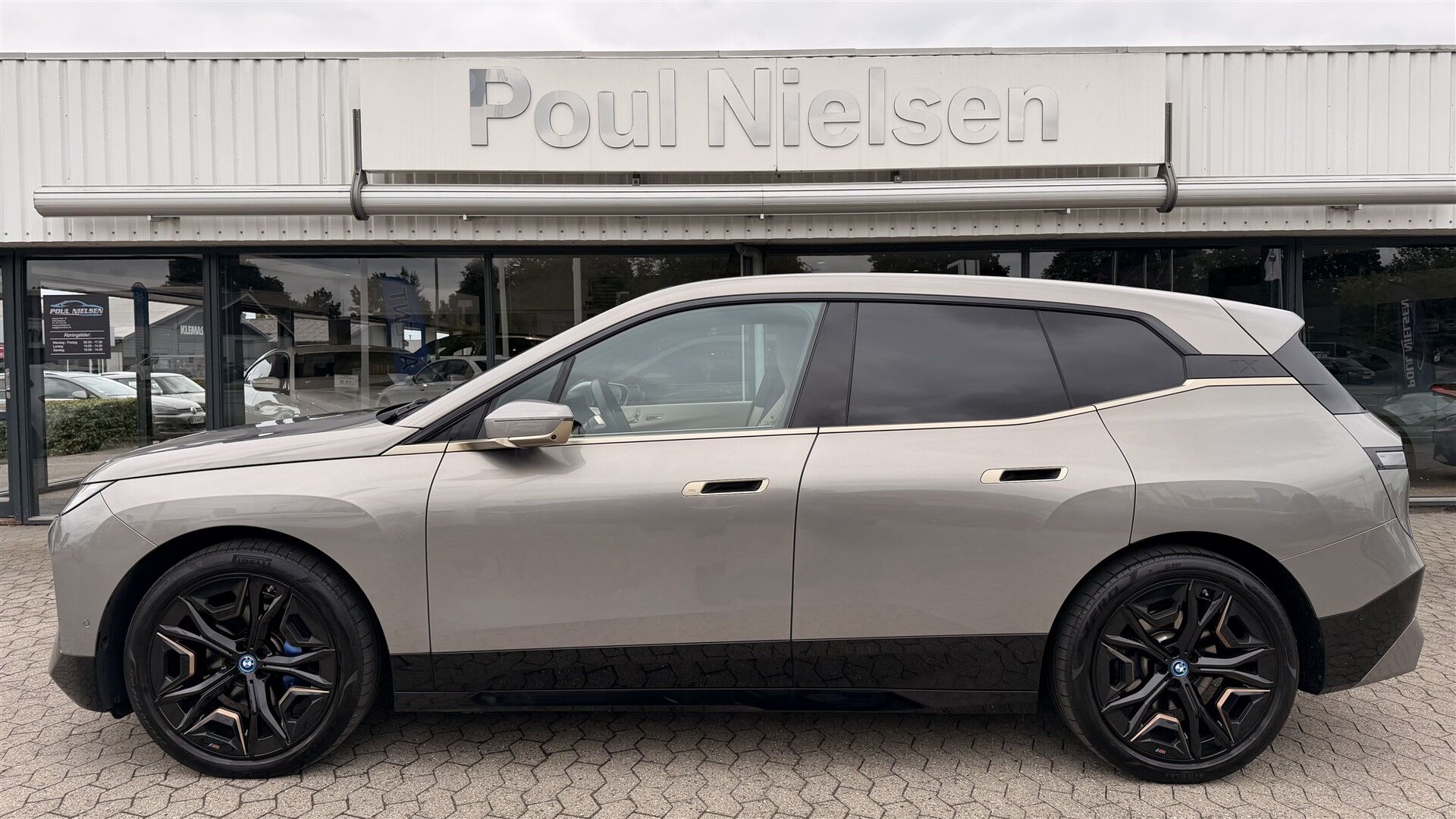 Billede af BMW iX 40 Fully Charged Sport XDrive 326HK 5d Aut. 