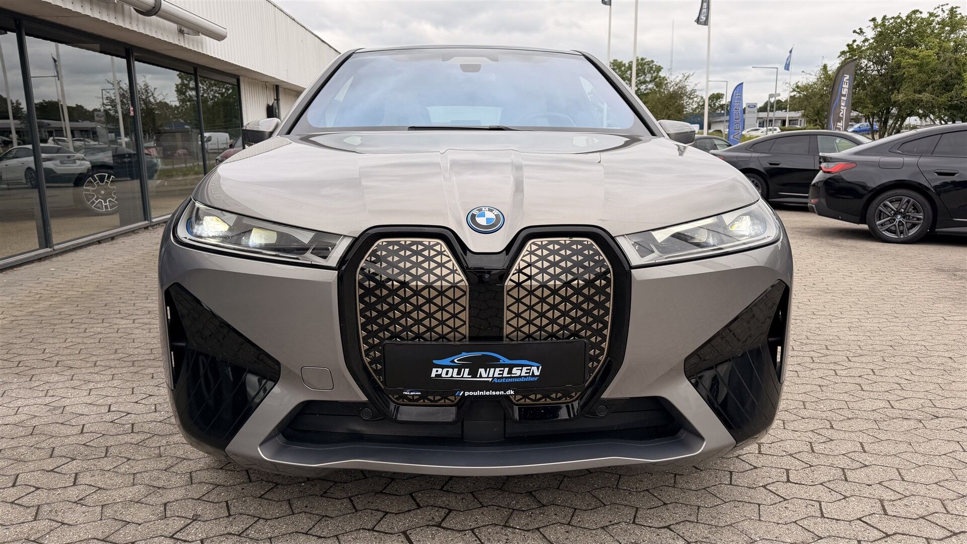 Billede af BMW iX 40 Fully Charged Sport XDrive 326HK 5d Aut. 
