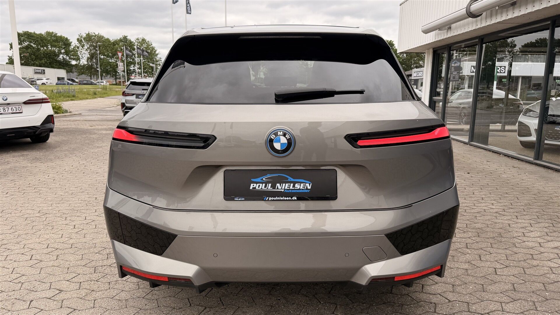 Billede af BMW iX 40 Fully Charged Sport XDrive 326HK 5d Aut. 