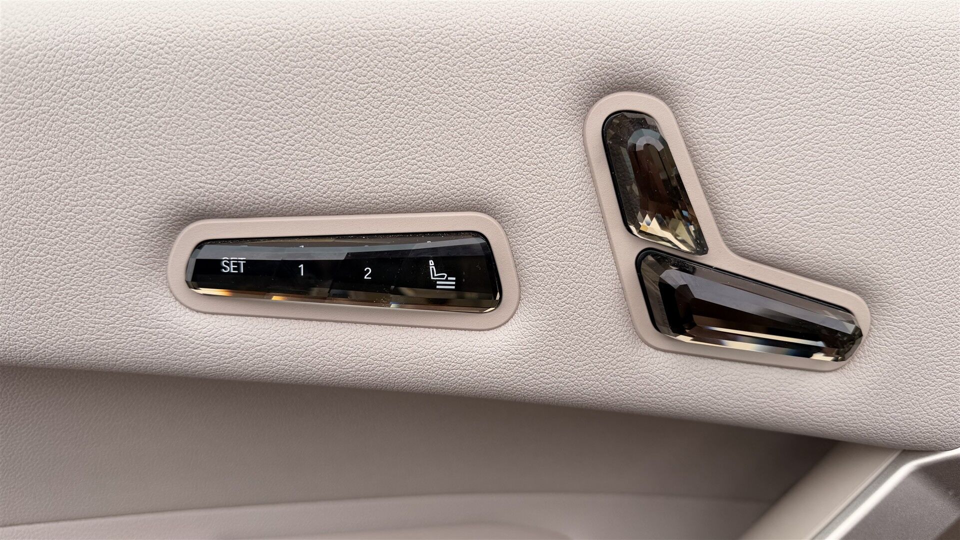 Billede af BMW iX 40 Fully Charged Sport XDrive 326HK 5d Aut. 