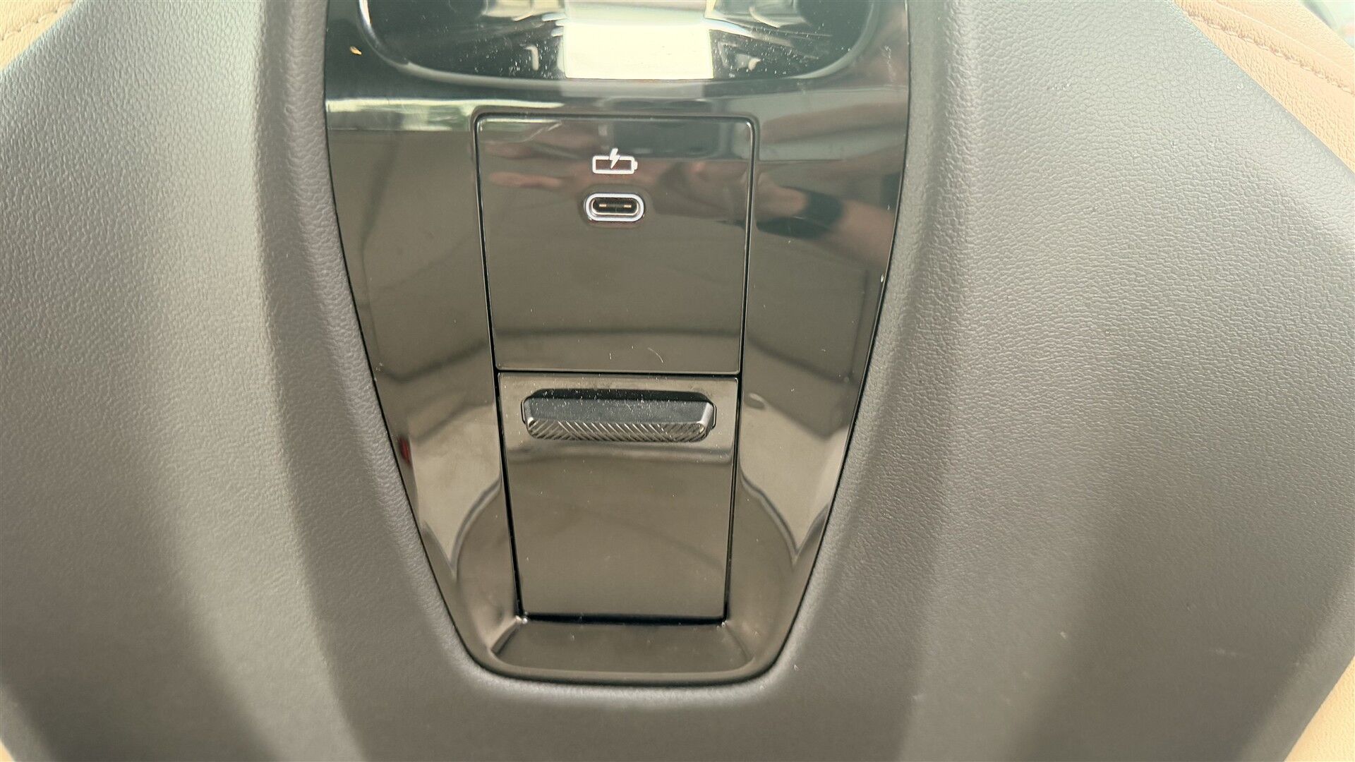 Billede af BMW iX 40 Fully Charged Sport XDrive 326HK 5d Aut. 