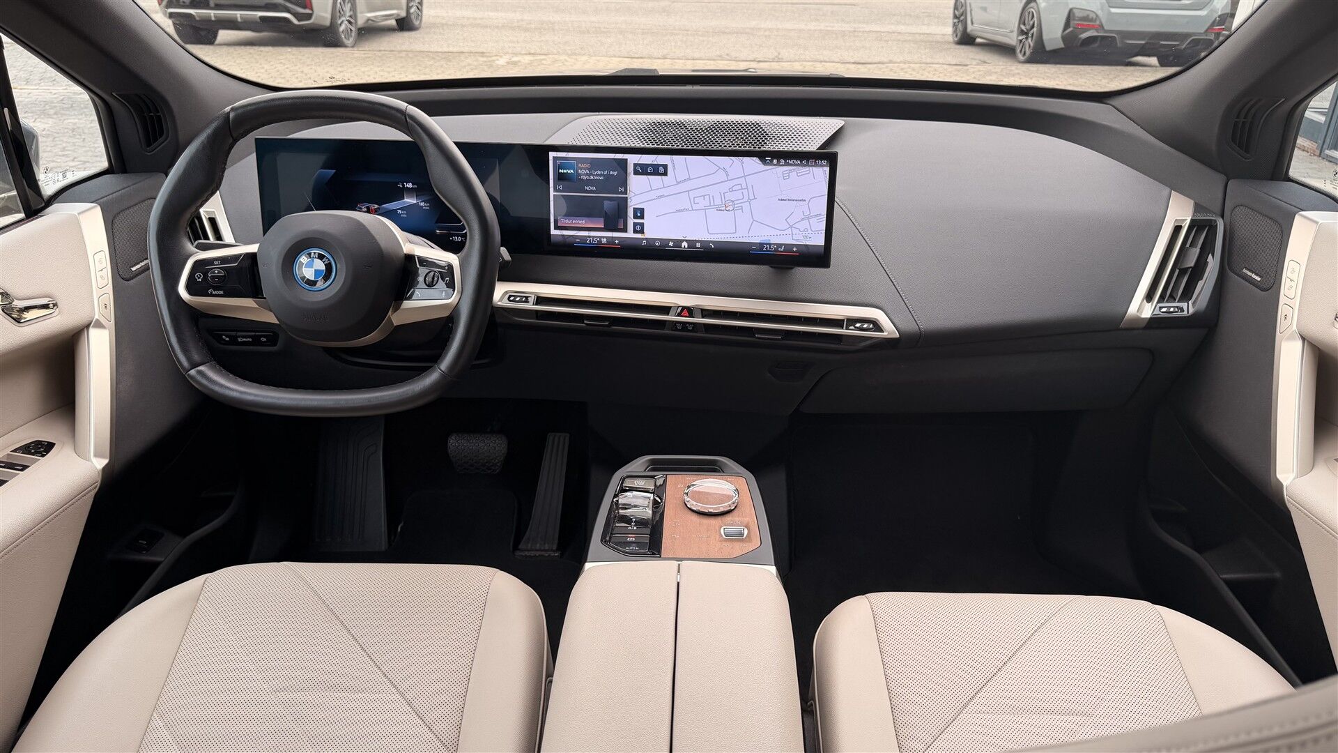Billede af BMW iX 40 Fully Charged Sport XDrive 326HK 5d Aut. 