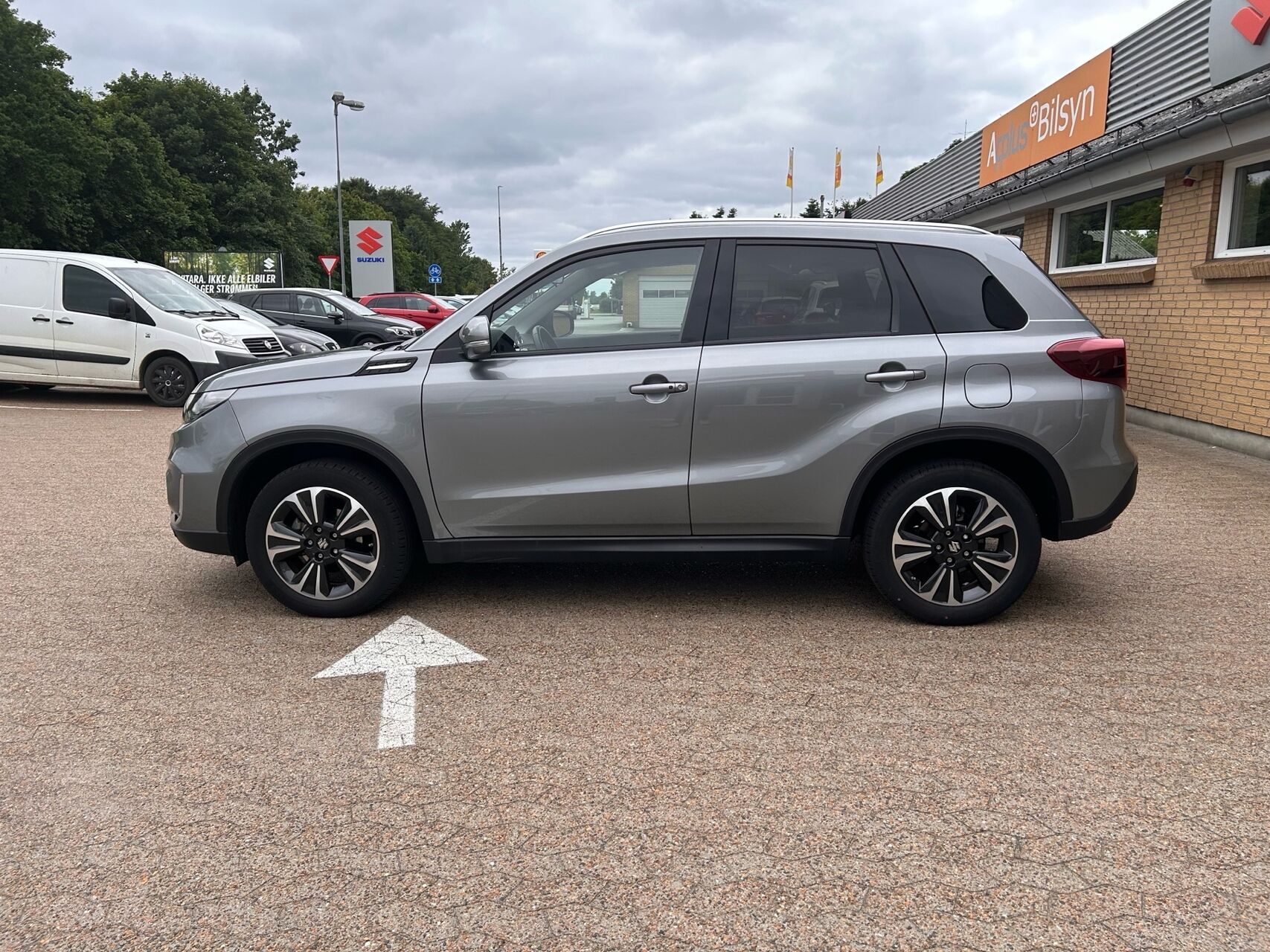 Billede af Suzuki Vitara 1,5 Hybrid Adventure AGS 102HK 5d 6g Aut.