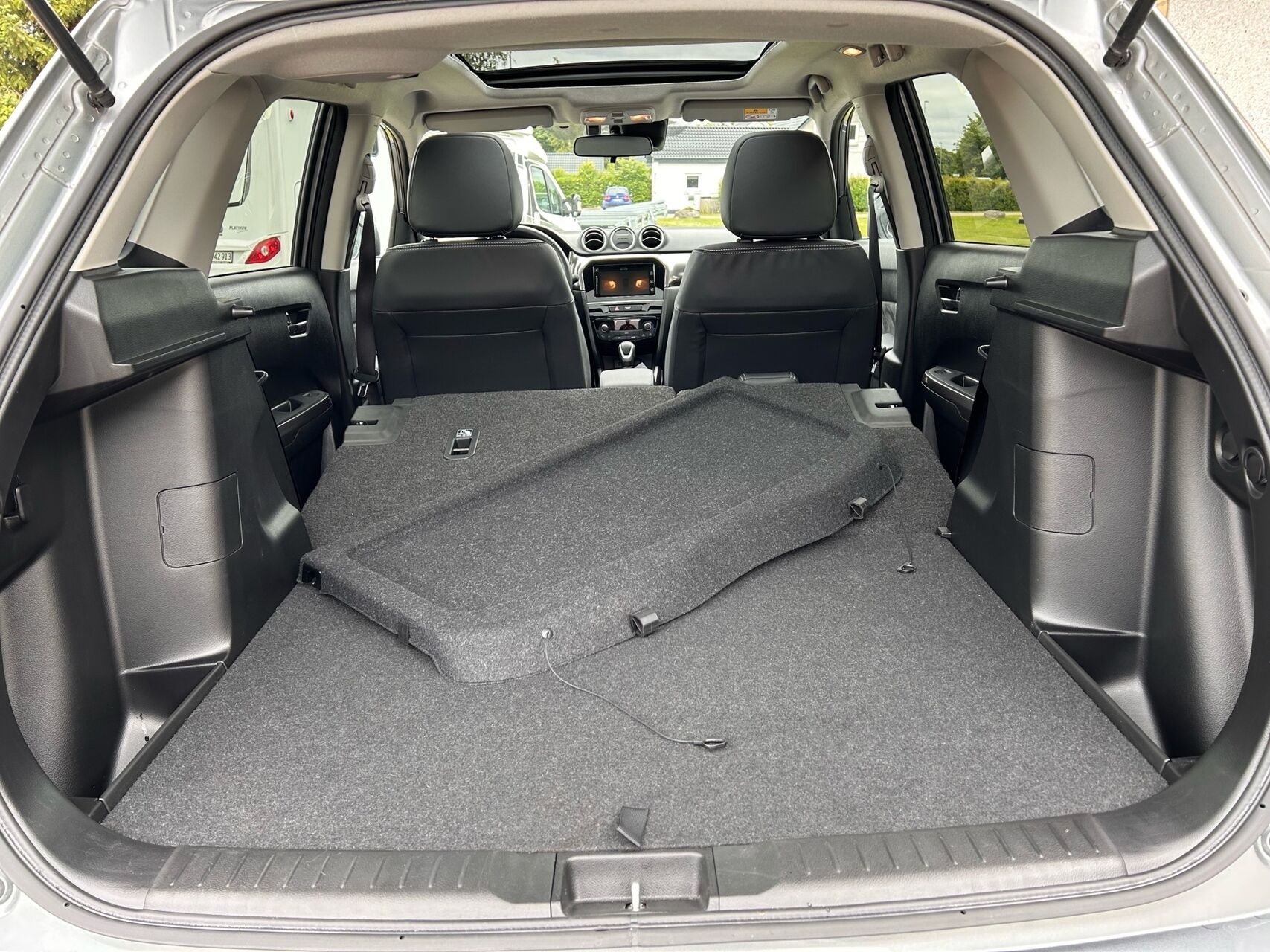 Billede af Suzuki Vitara 1,5 Hybrid Adventure AGS 102HK 5d 6g Aut.
