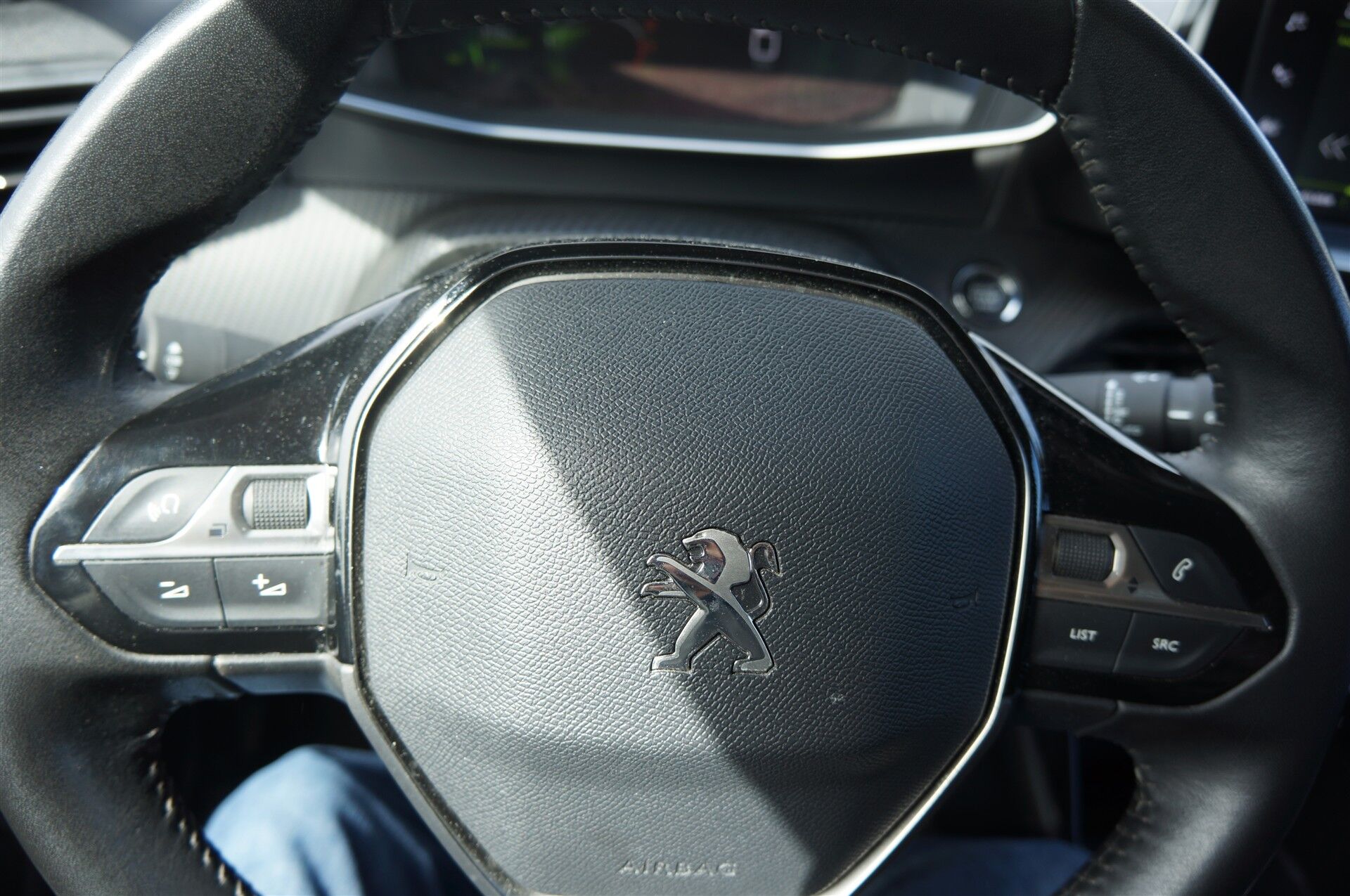 Billede af Peugeot 2008 1,2 PureTech Edition 210+ 130HK 5d