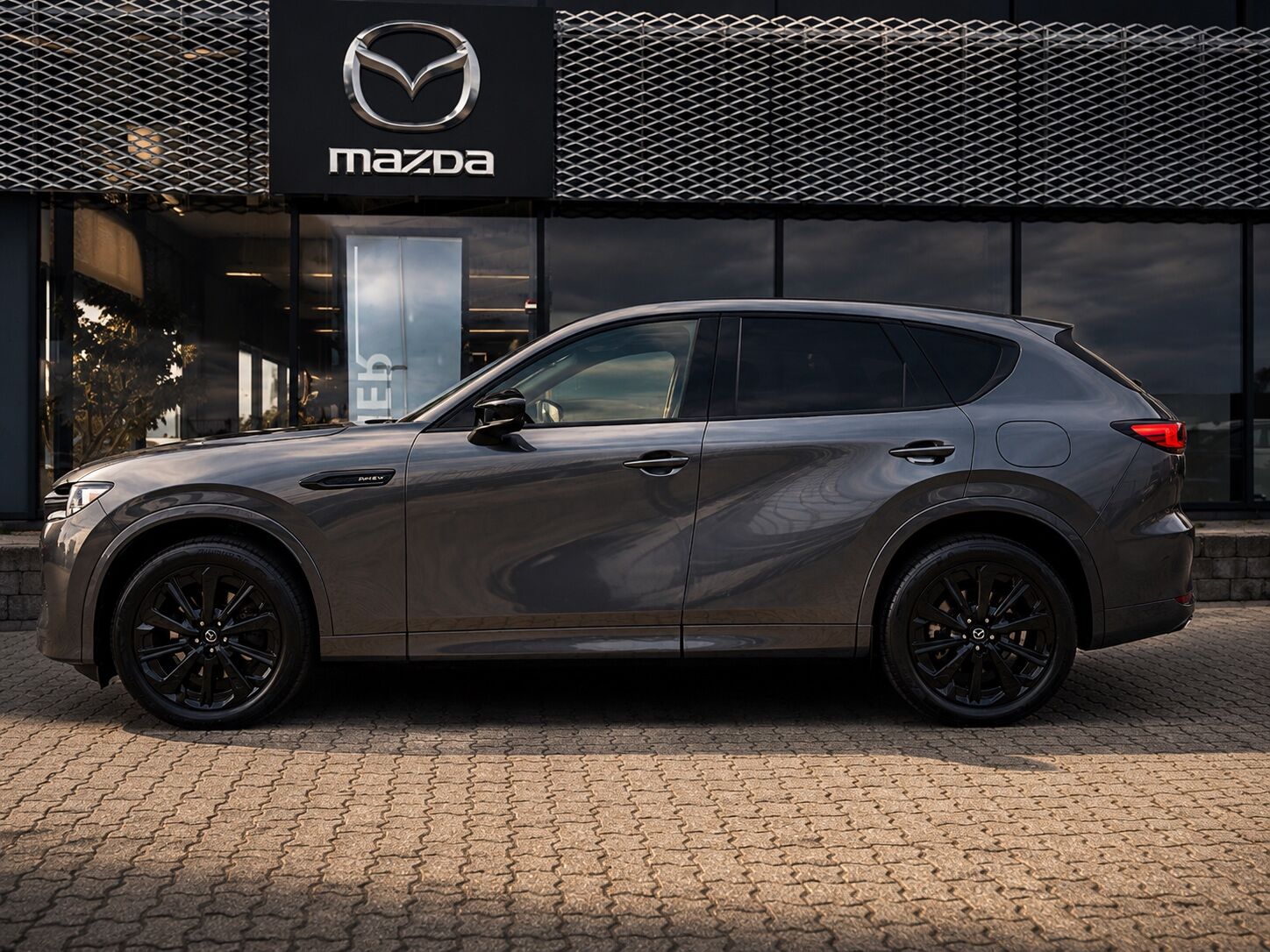 Billede af Mazda CX-60 2,5 e-Skyactiv  Plugin-hybrid Homura AWD 327HK 5d 8g Aut.