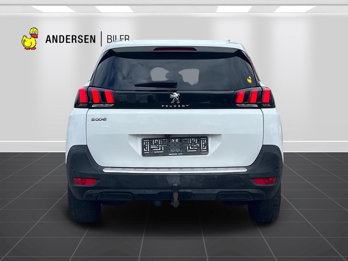 Billede af Peugeot 5008 1,2 e-THP Allure EAT6 130HK 5d 6g Aut.
