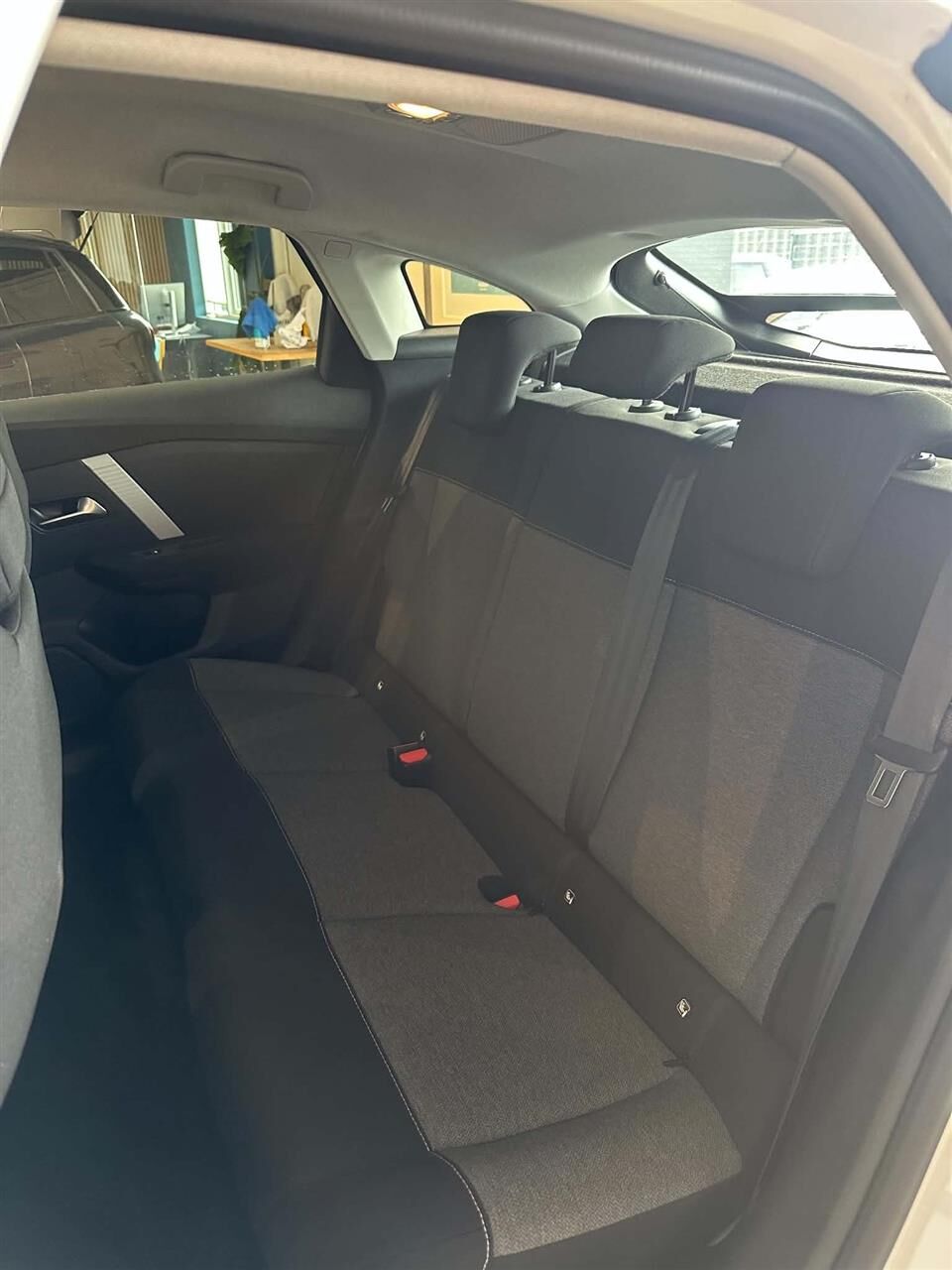 Billede af Citroën e-C4 EL Feel 136HK 5d Aut.