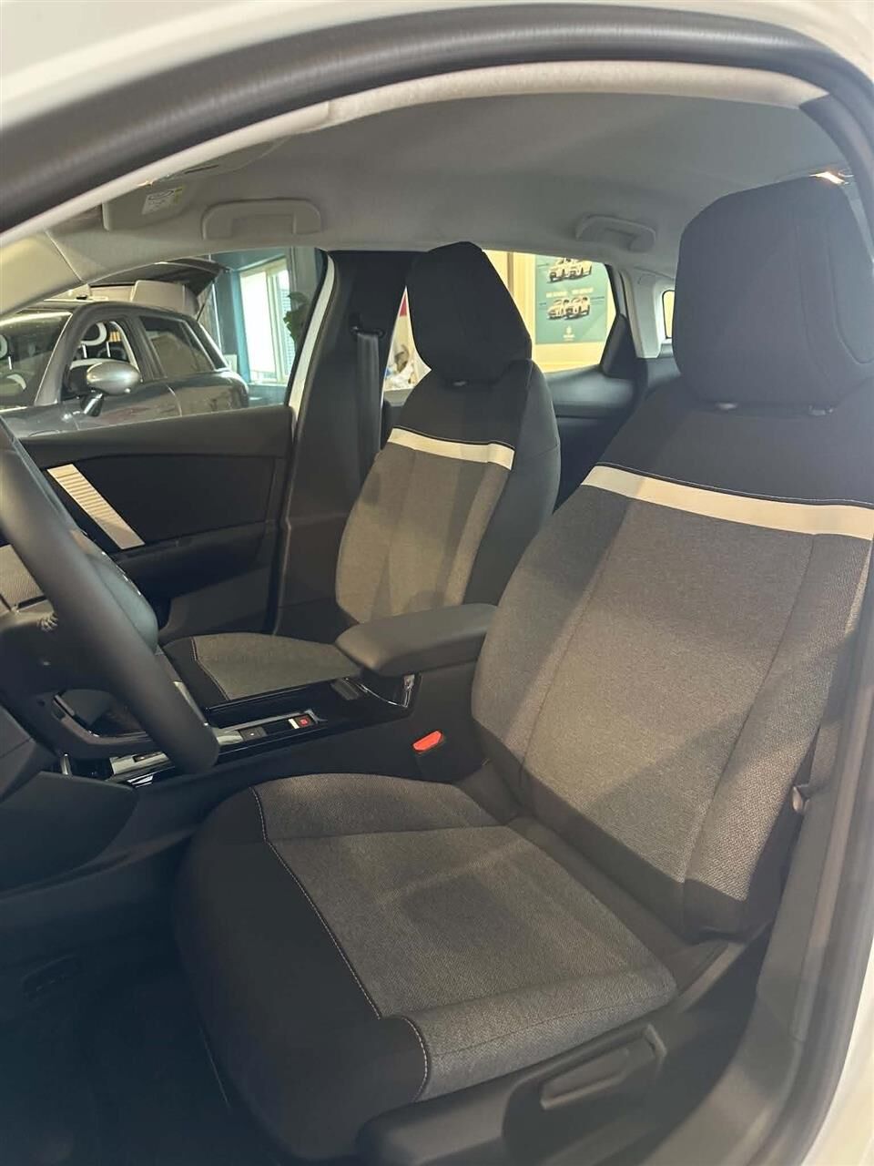 Billede af Citroën e-C4 EL Feel 136HK 5d Aut.