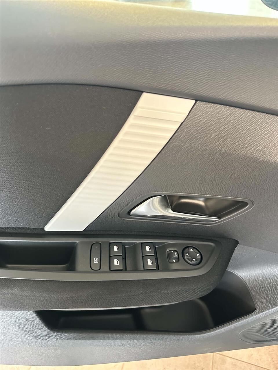 Billede af Citroën e-C4 EL Feel 136HK 5d Aut.