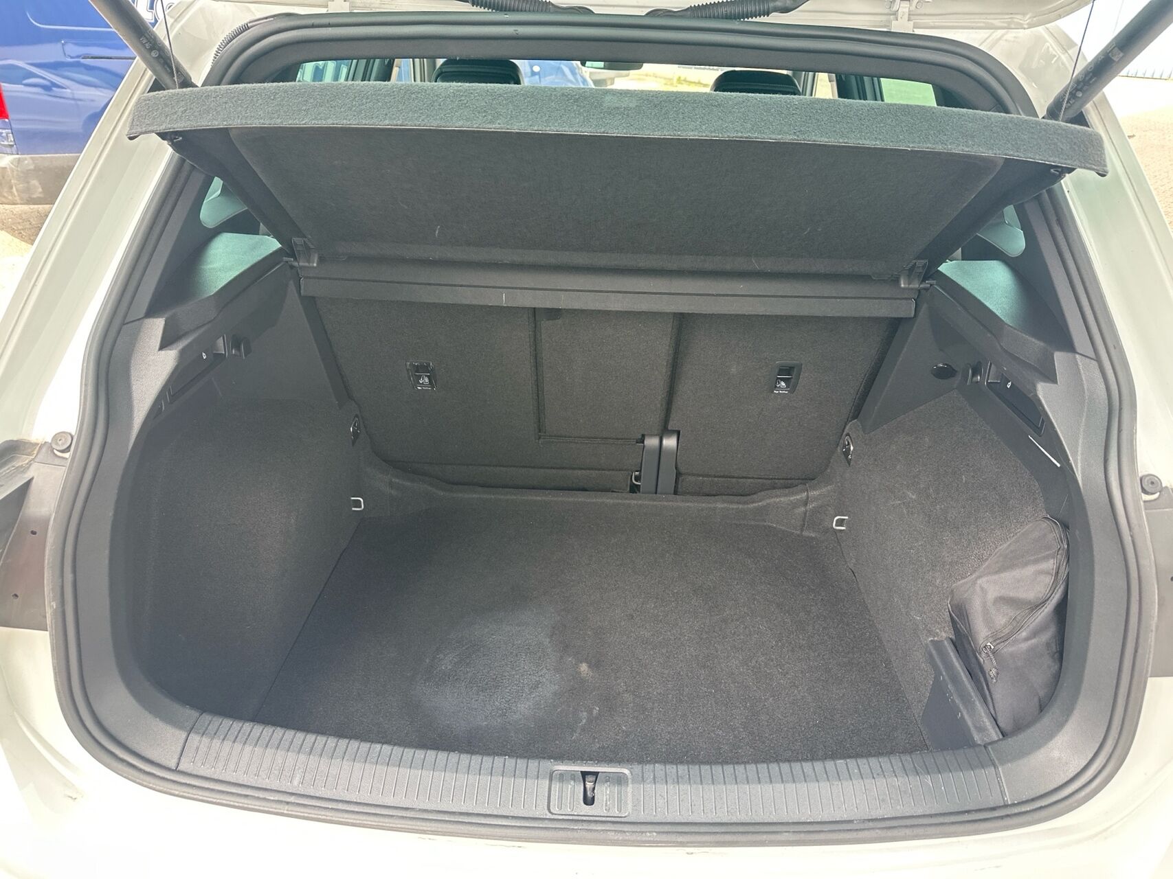 Billede af VW Tiguan 2,0 TDI SCR R-Line Business DSG 150HK 5d 7g Aut.