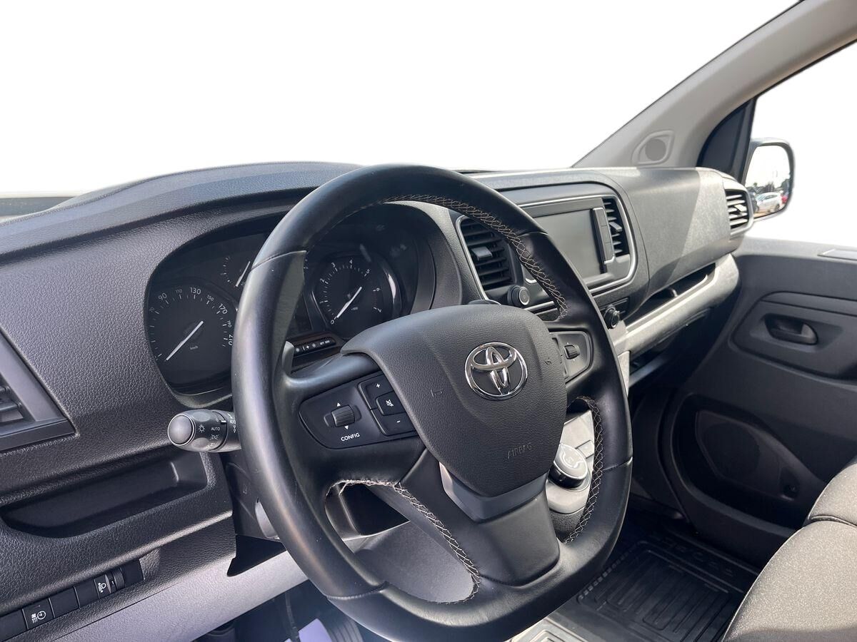 Billede af Toyota Proace Long 2,0 D Comfort Master 144HK Van 8g Aut.