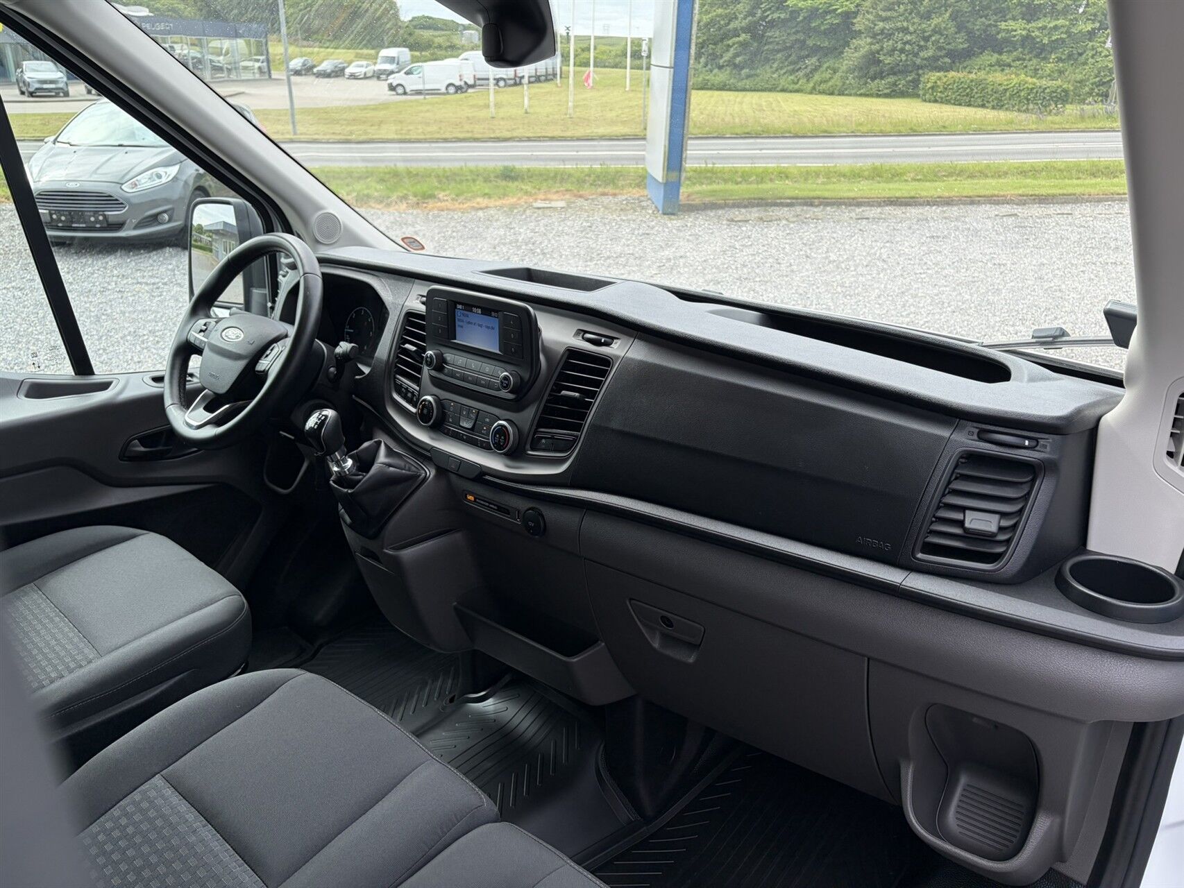 Billede af Ford Transit 350 L2H2 2,0 TDCi Trend 130HK Van 6g