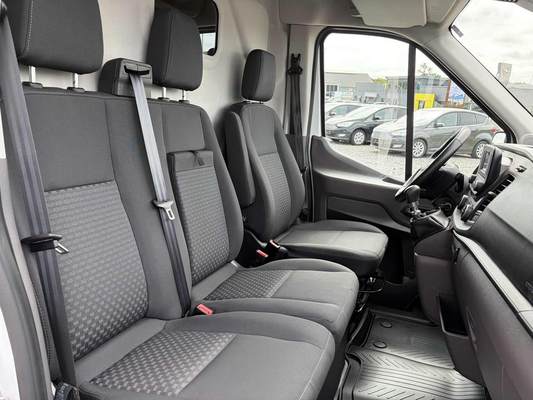 Billede af Ford Transit 350 L2H2 2,0 TDCi Trend 130HK Van 6g