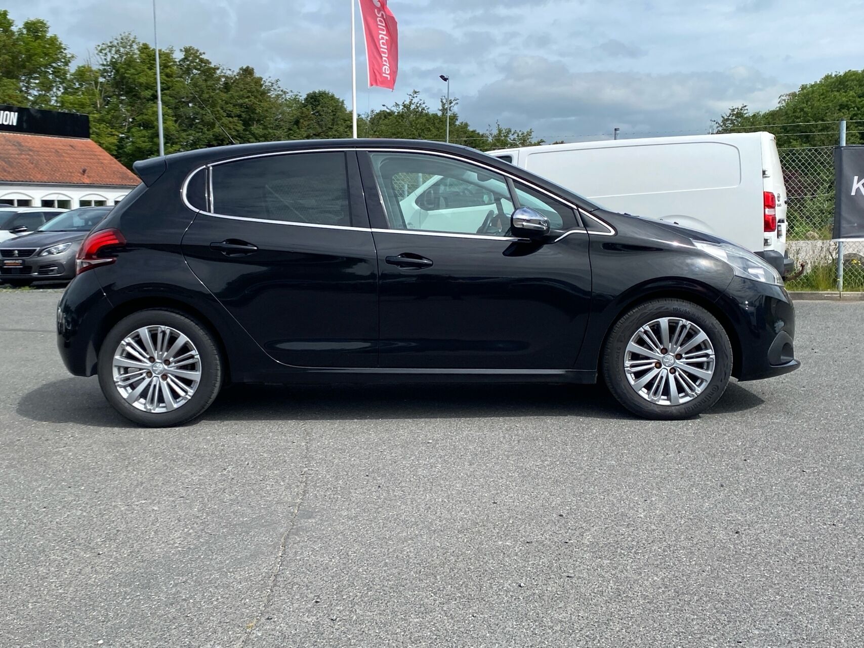 Billede af Peugeot 208 1,2 VTi Allure 82HK 5d