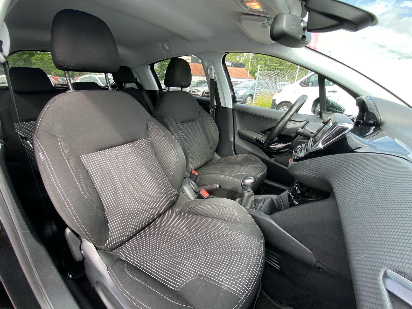 Billede af Peugeot 208 1,2 VTi Allure 82HK 5d