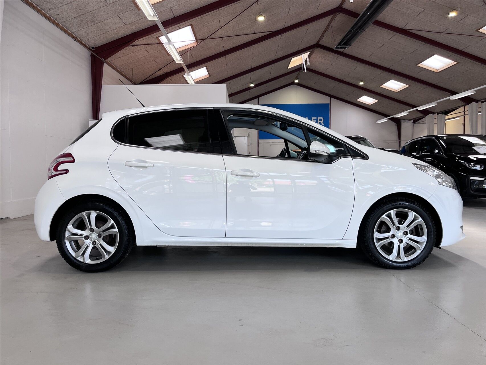 Billede af Peugeot 208 1,2 VTi Allure 82HK 5d