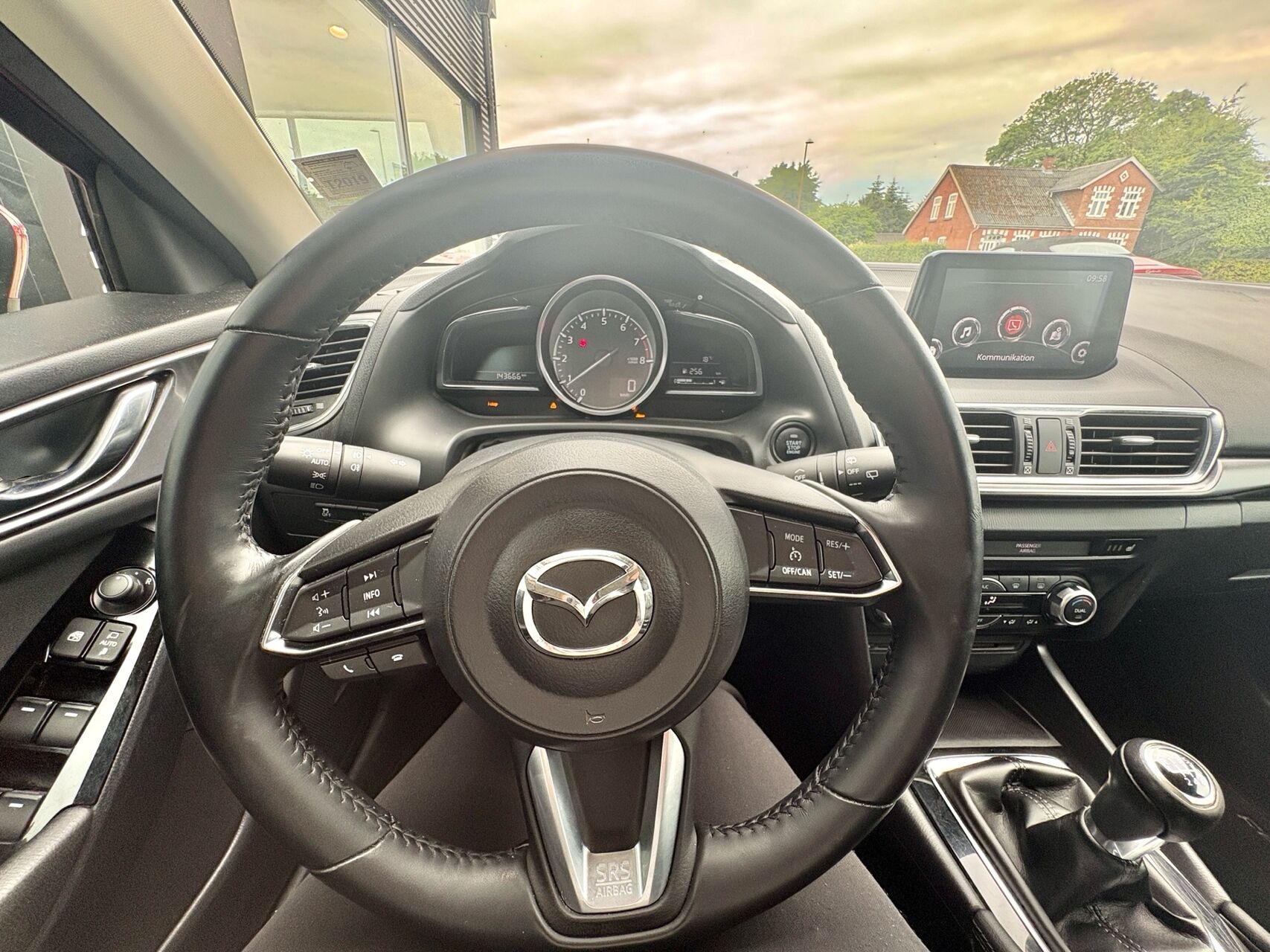 Billede af Mazda 3 2,0 Skyactiv-G Optimum 120HK 5d 6g