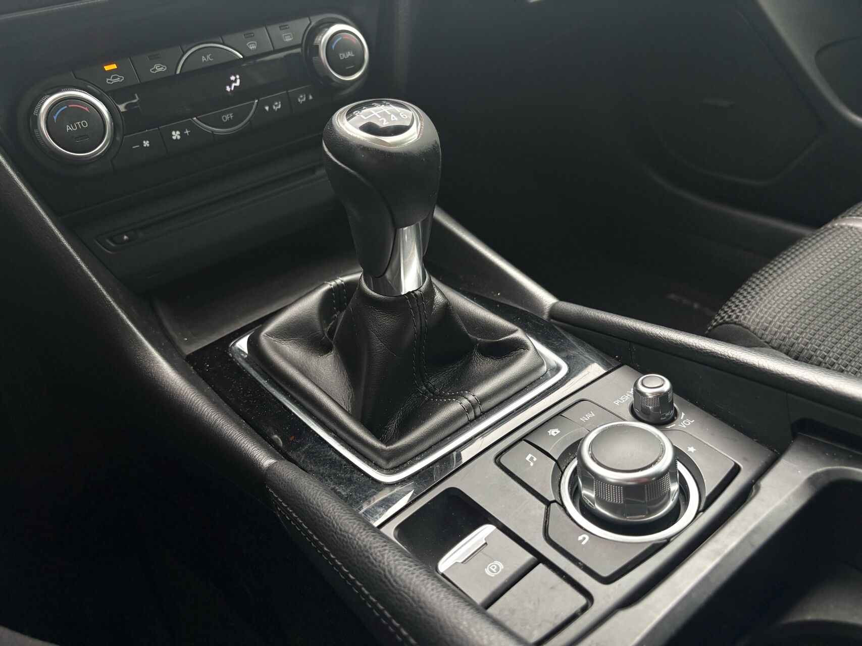 Billede af Mazda 3 2,0 Skyactiv-G Optimum 120HK 5d 6g