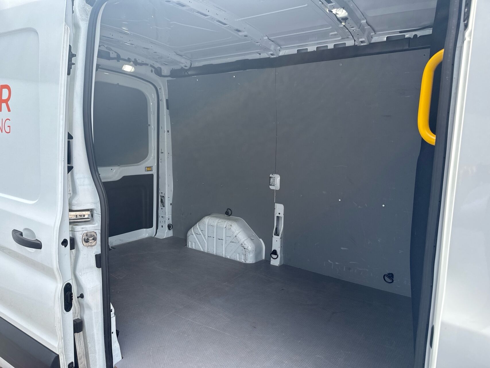 Billede af Ford Transit 350 L2H2 2,0 TDCi Trend 130HK Van 6g Aut.