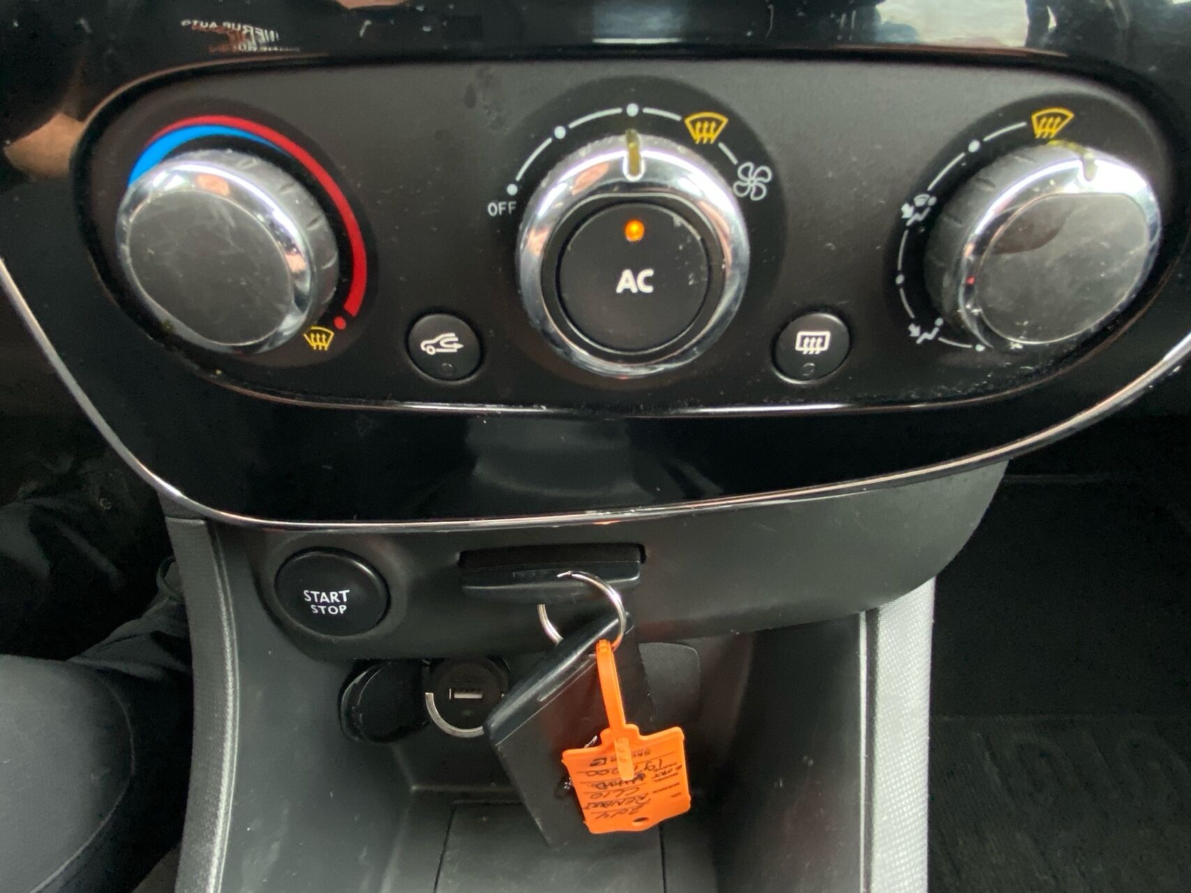 Billede af Renault Clio 1,5 DCI Expression 75HK 5d