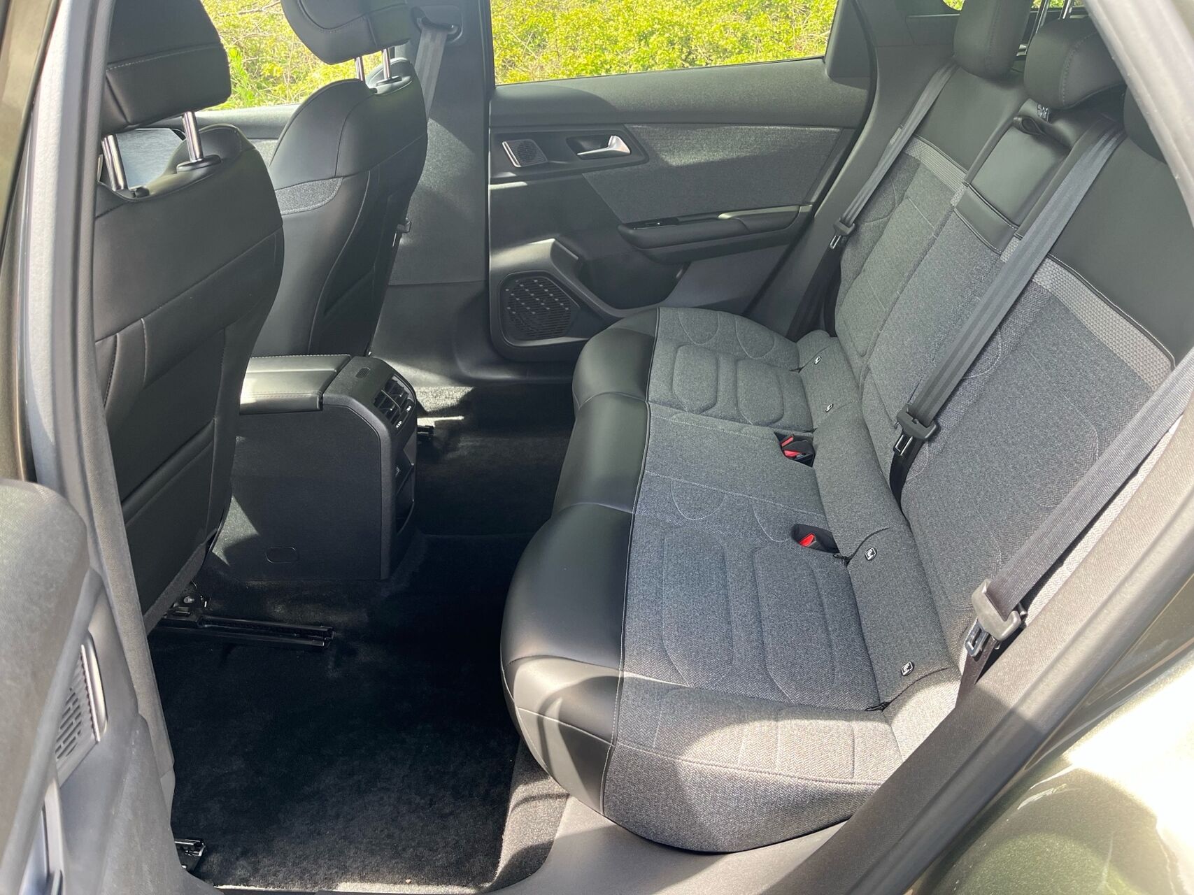 Billede af Citroën C5 X 1,6 Plugin-hybrid Concorde Premiere Pack 225HK 5d 8g Aut.