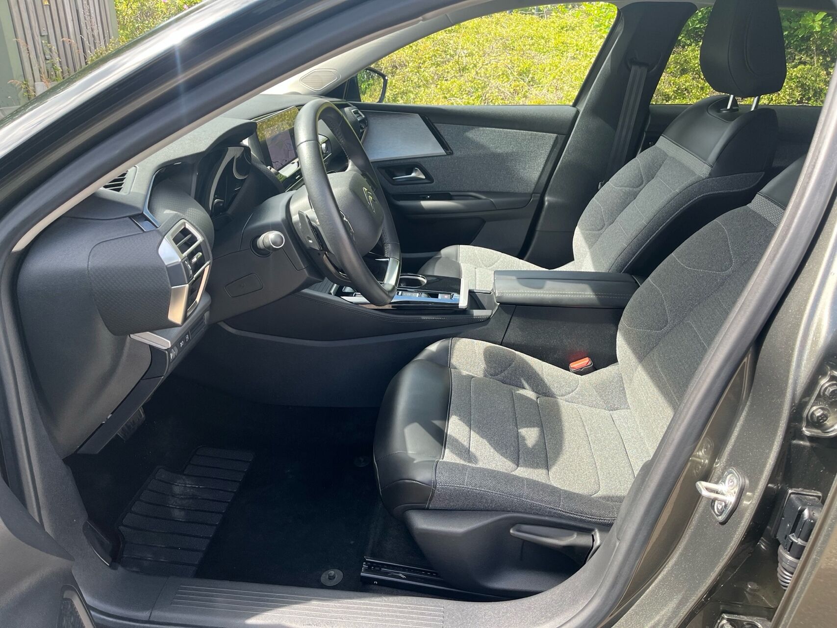 Billede af Citroën C5 X 1,6 Plugin-hybrid Concorde Premiere Pack 225HK 5d 8g Aut.