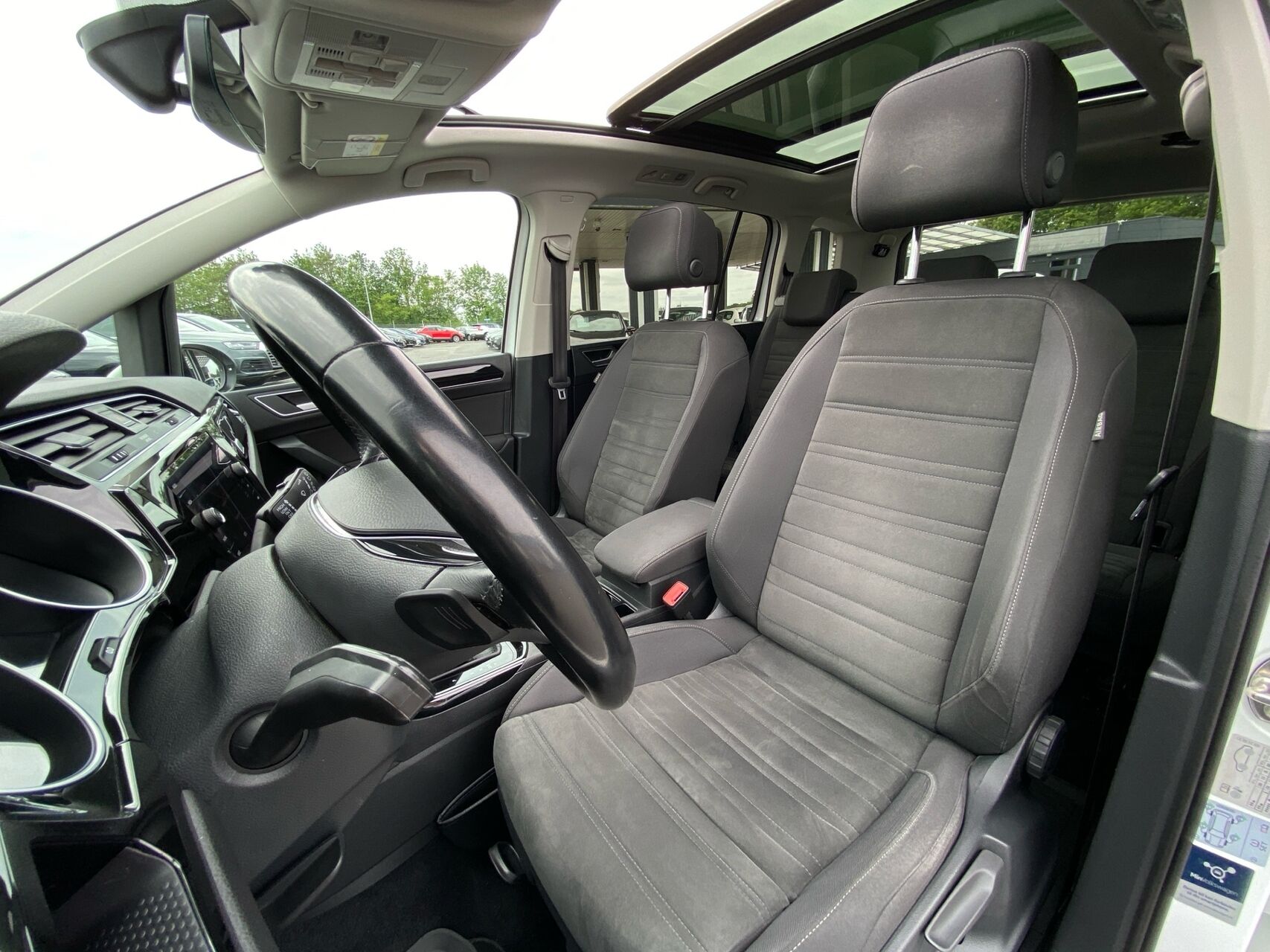 Billede af VW Touran 2,0 TDI BMT SCR Highline DSG 150HK 6g Aut.