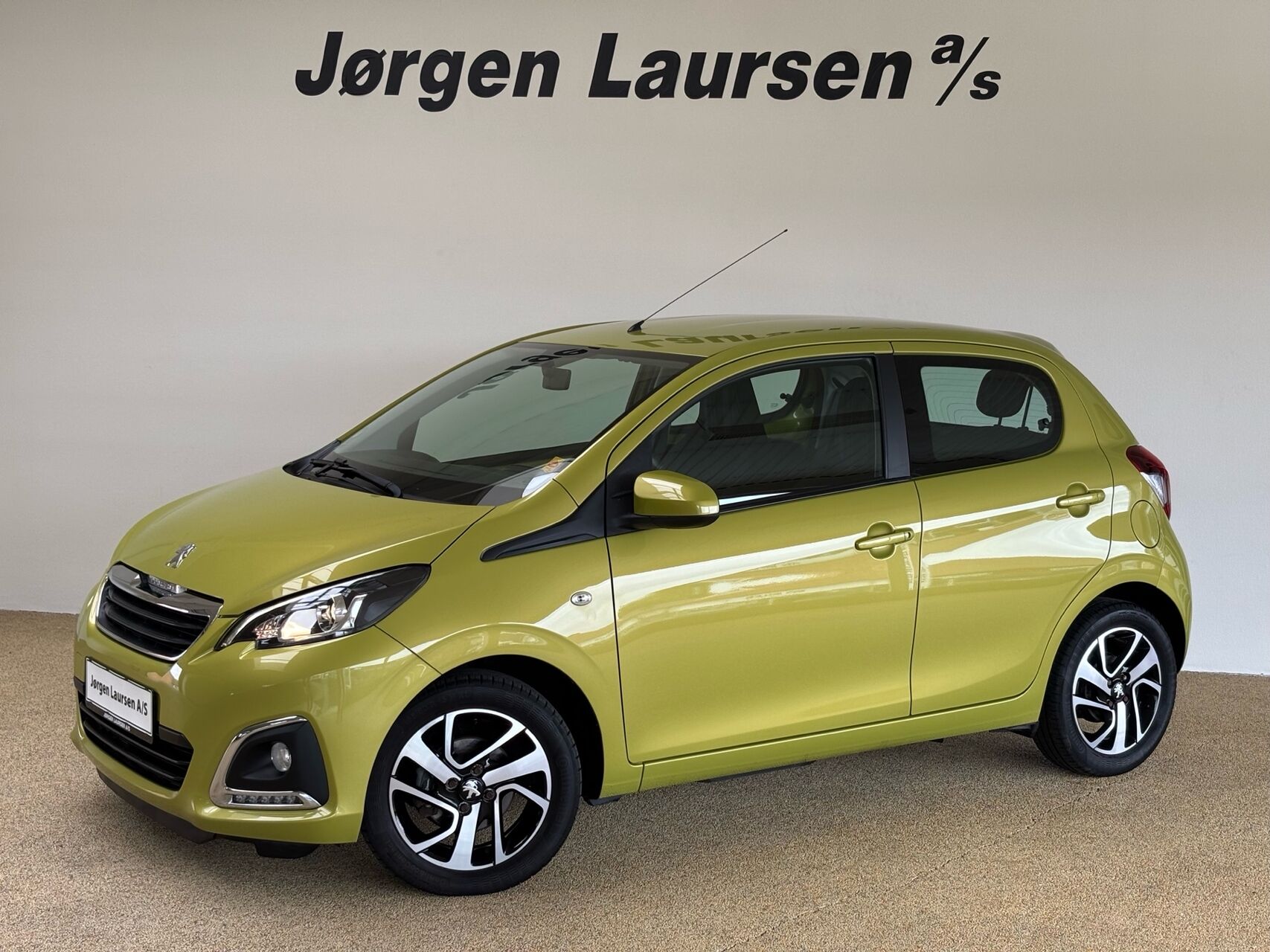 Billede af Peugeot 108 1,0 e-Vti Allure+ 72HK 5d