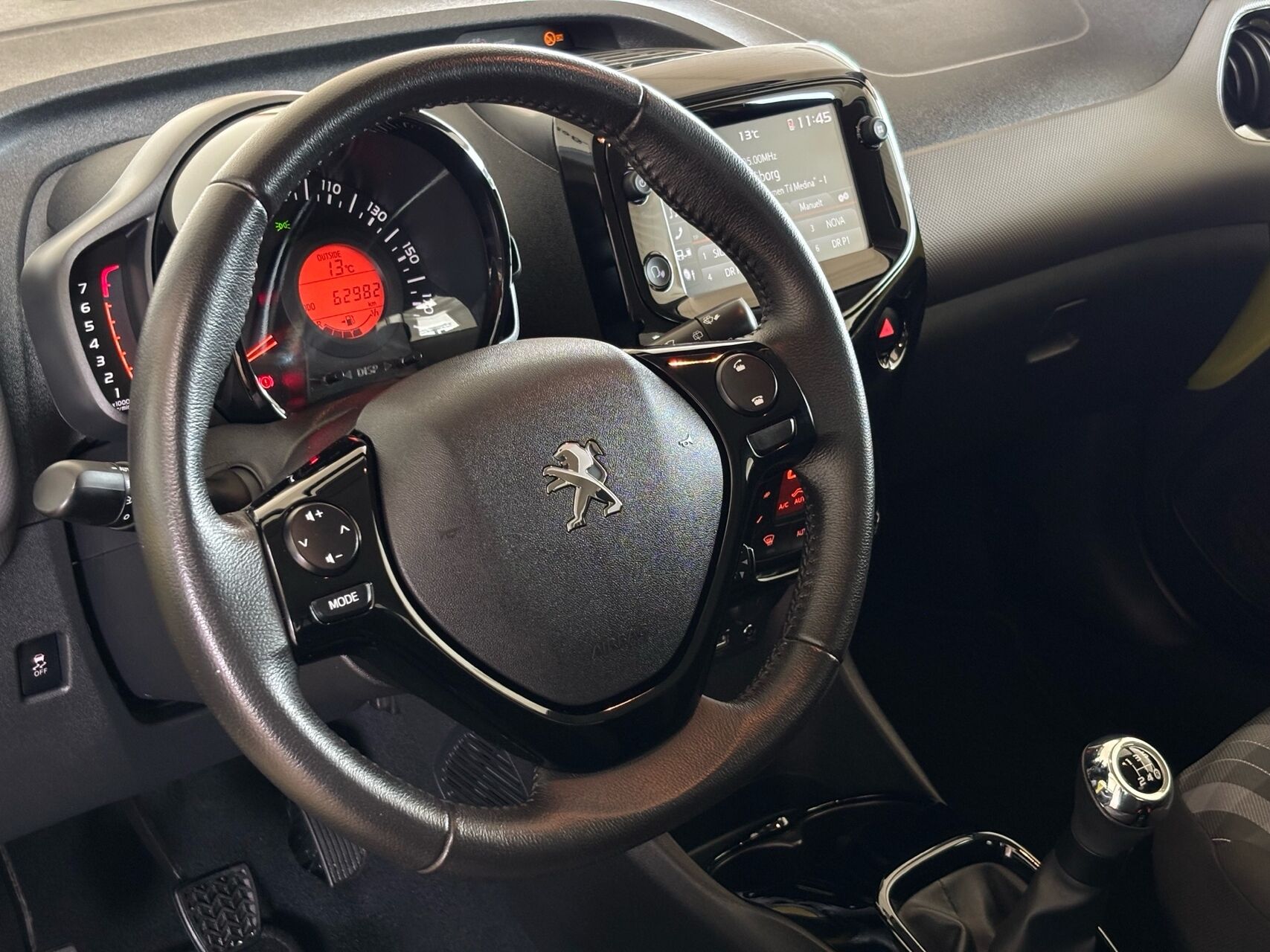 Billede af Peugeot 108 1,0 e-Vti Allure+ 72HK 5d