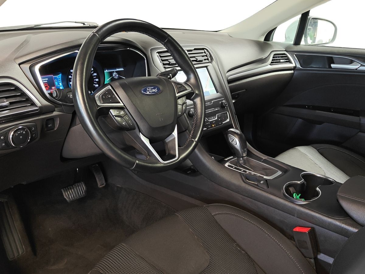 Billede af Ford Mondeo 2,0 HEV  Hybrid Titanium 187HK Stc 6g Aut.