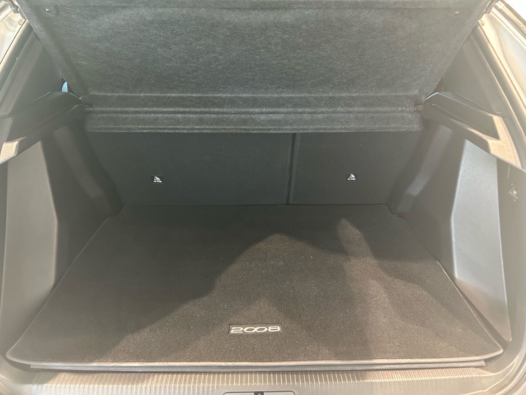 Billede af Peugeot 2008 1,2 PureTech GT EAT8 130HK 5d 8g Aut.