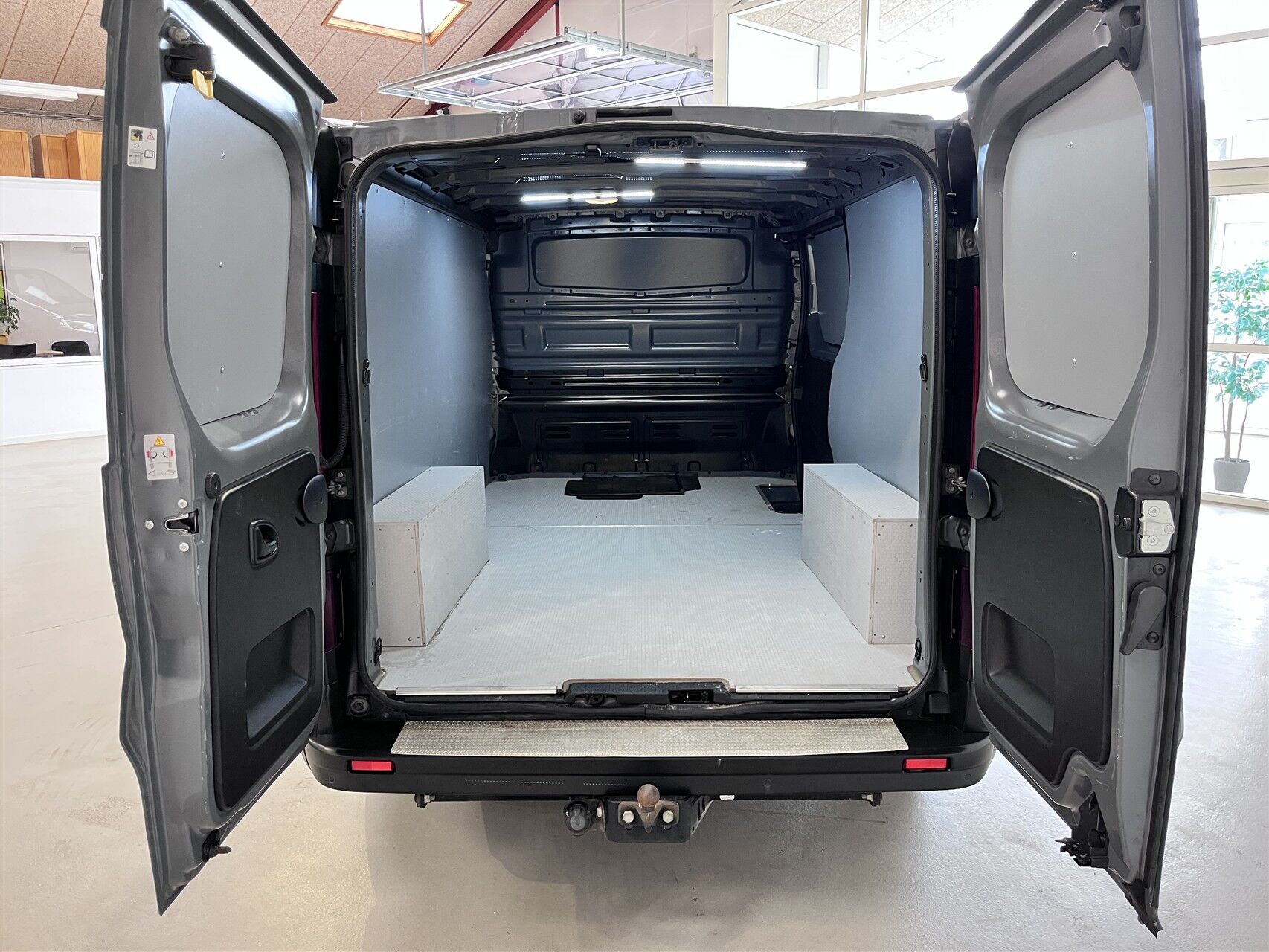 Billede af Renault Trafic T29 L2H1 2,0 DCI 145HK Van 6g