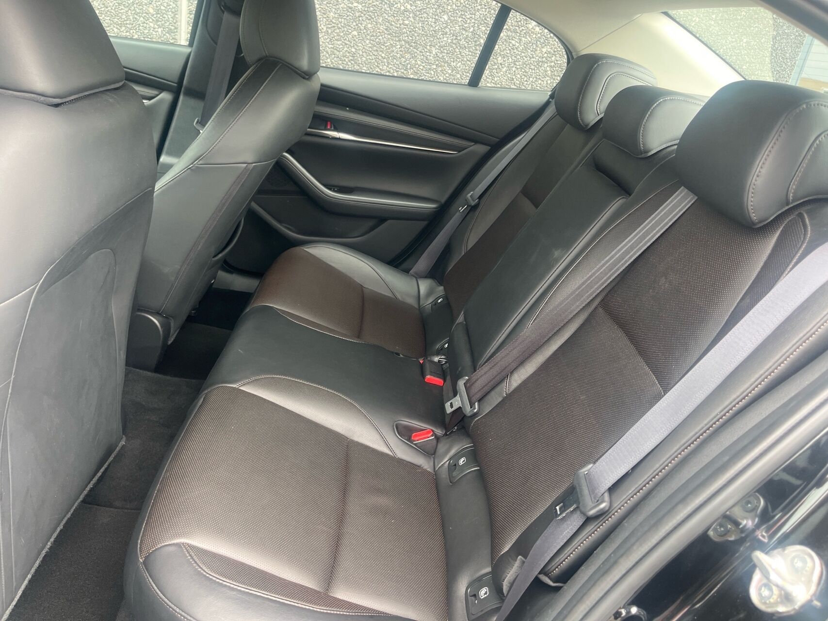 Billede af Mazda 3 2,0 Skyactiv-G  Mild hybrid Cosmo 122HK 6g Aut.