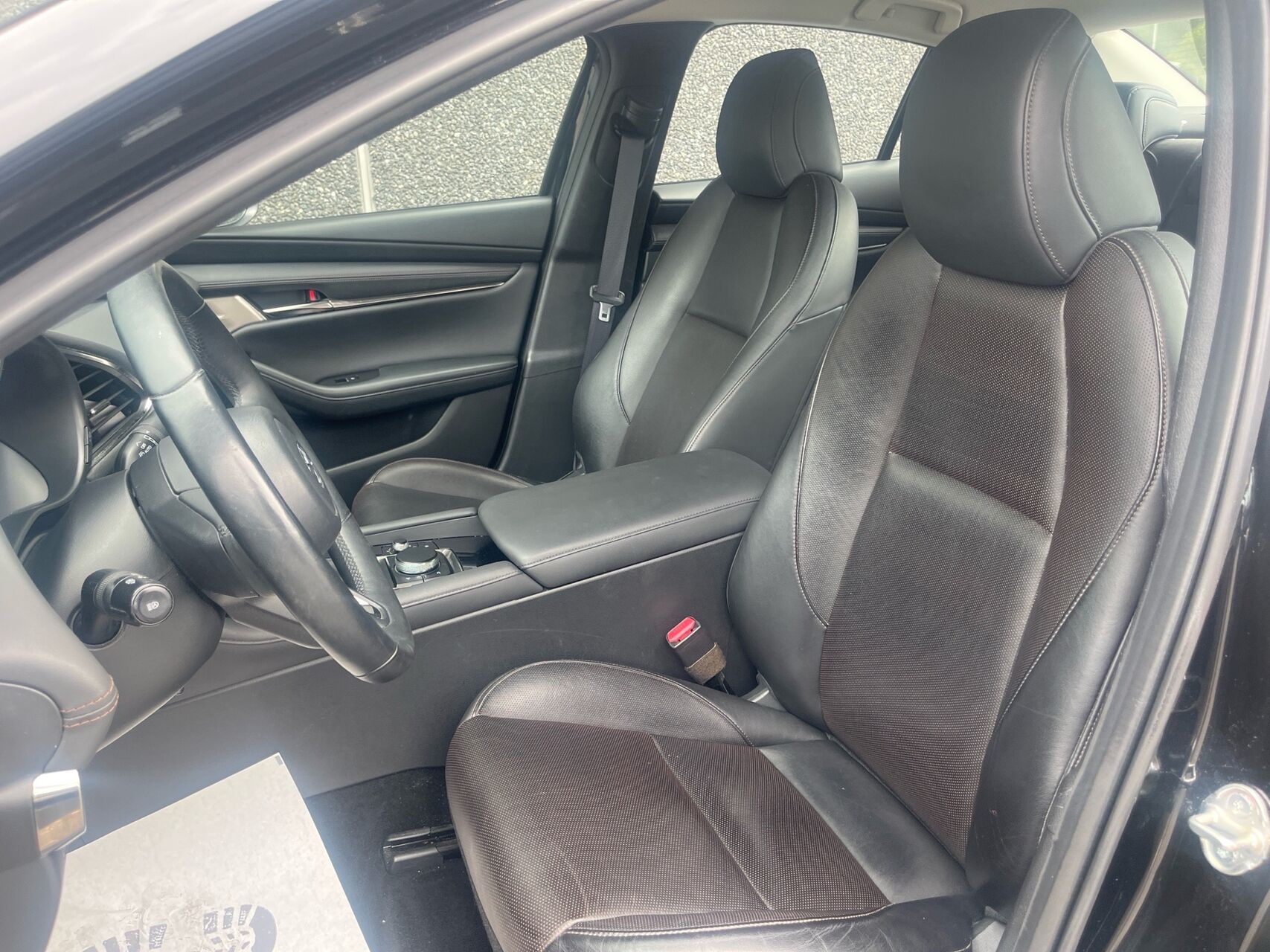 Billede af Mazda 3 2,0 Skyactiv-G  Mild hybrid Cosmo 122HK 6g Aut.