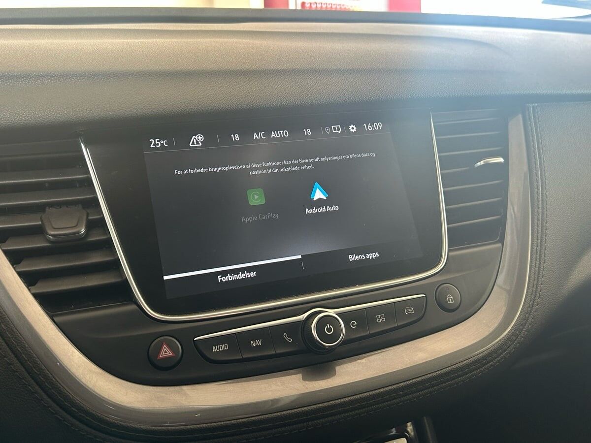 Billede af Opel Grandland X 1,6 PHEV  Plugin-hybrid Cosmo Prestige Pack 225HK 5d 8g Aut.