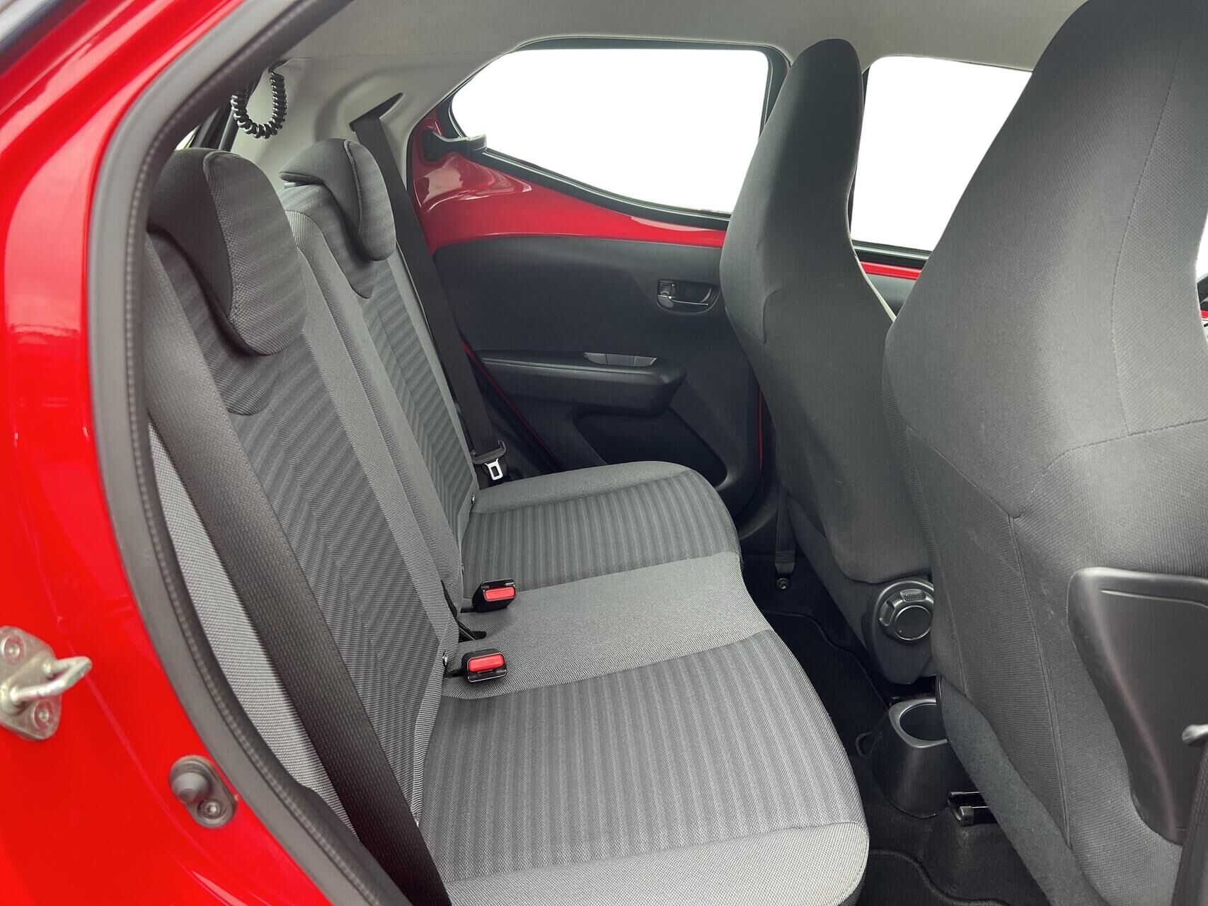 Billede af Toyota Aygo 1,0 VVT-I X-plore DAB+ X-Shift 72HK 5d Aut.